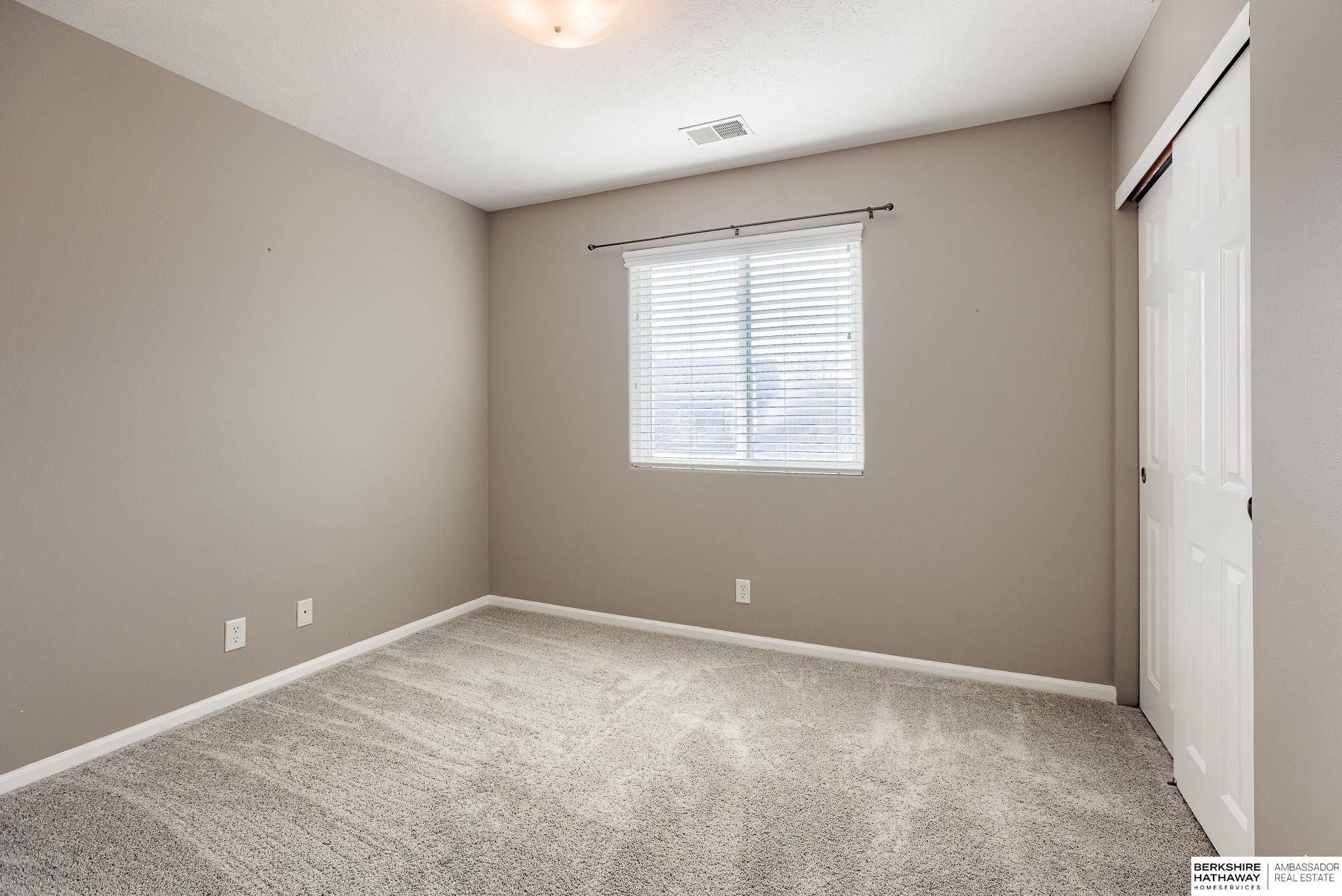 Omaha, Nebraska 68116, United States, 3 Bedrooms Bedrooms, ,4 BathroomsBathrooms,Residential,Active,27603