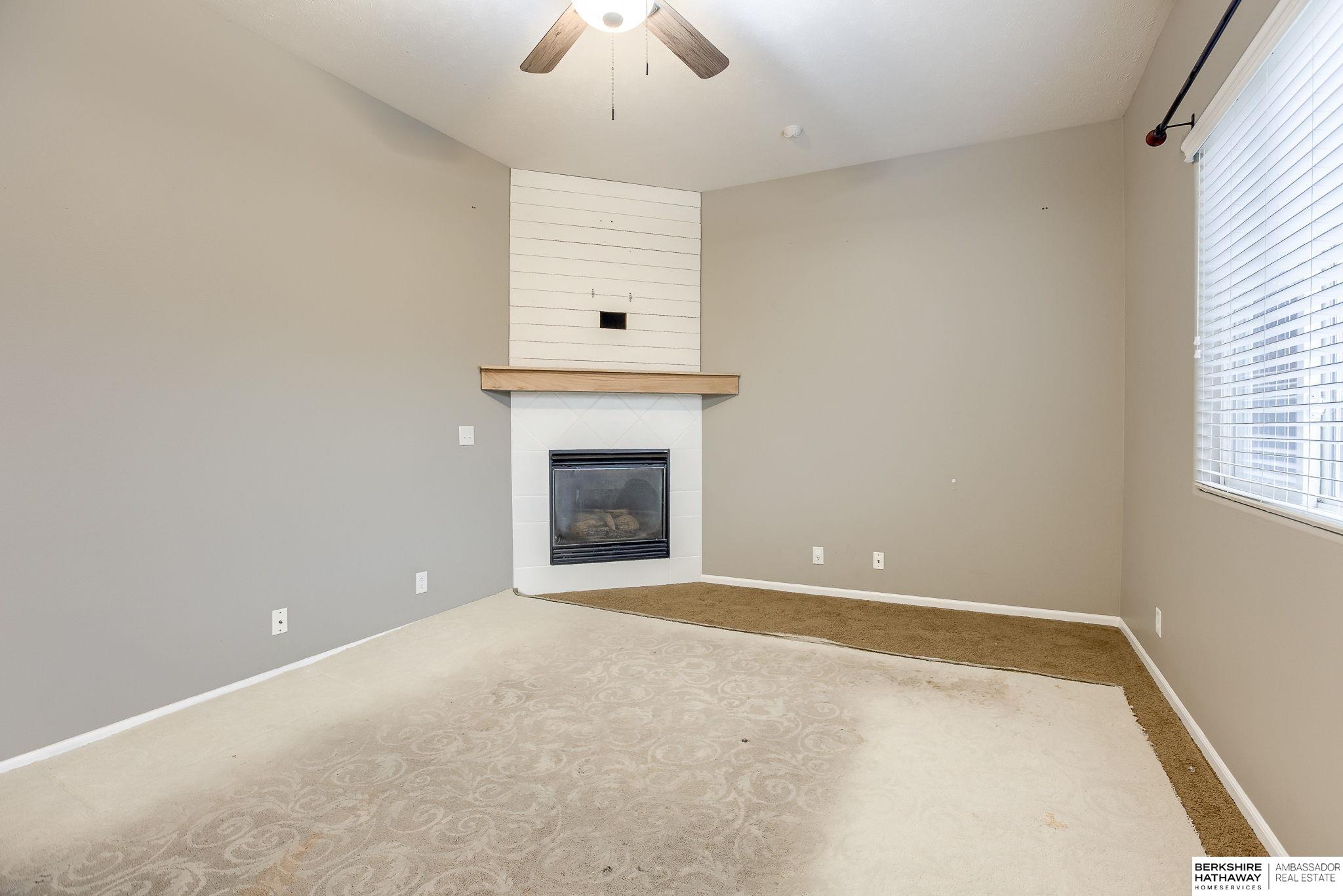 Omaha, Nebraska 68116, United States, 3 Bedrooms Bedrooms, ,4 BathroomsBathrooms,Residential,Active,27603