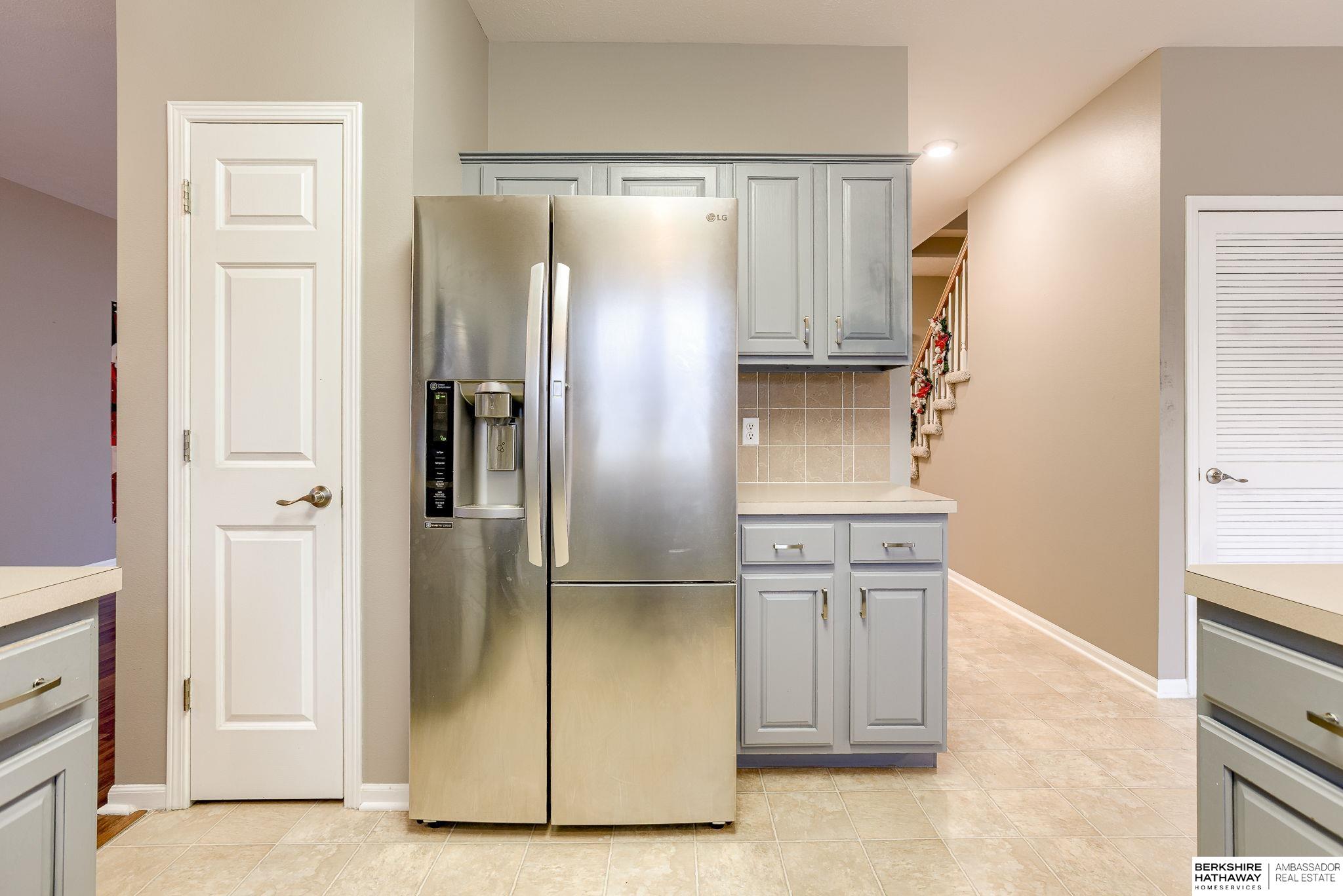 Omaha, Nebraska 68116, United States, 3 Bedrooms Bedrooms, ,4 BathroomsBathrooms,Residential,Active,27603