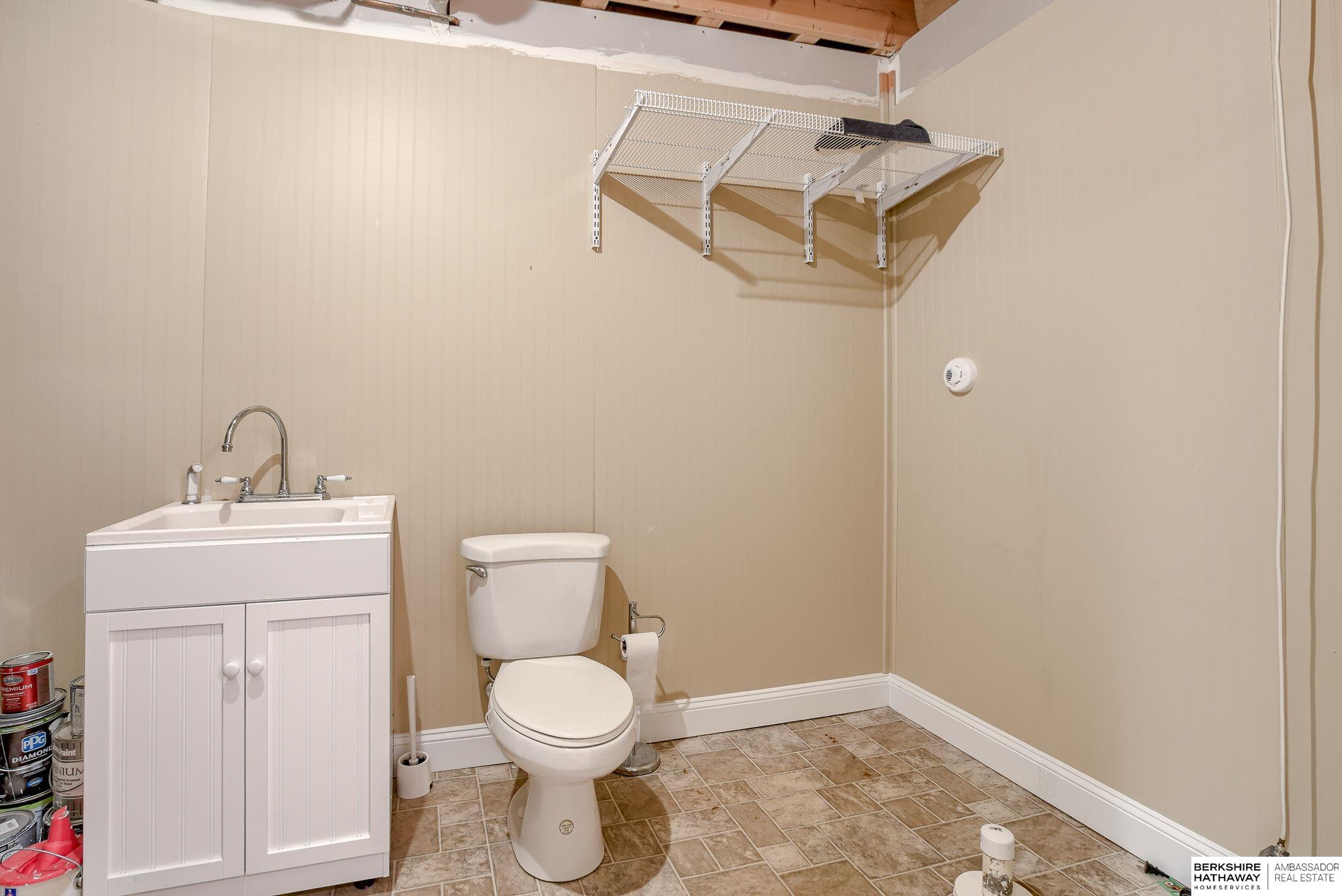 Omaha, Nebraska 68116, United States, 3 Bedrooms Bedrooms, ,4 BathroomsBathrooms,Residential,Active,27603