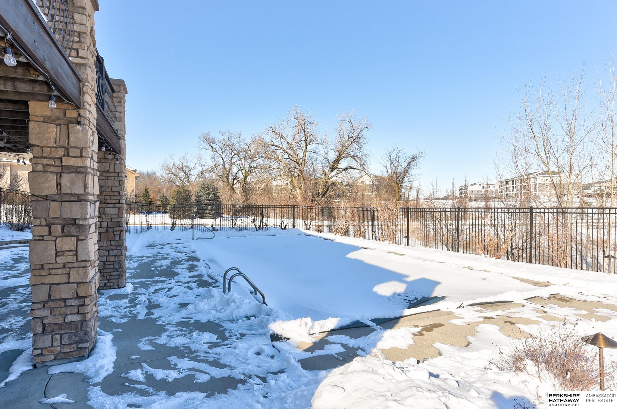 Elkhorn, Nebraska 68022, United States, 6 Bedrooms Bedrooms, ,5 BathroomsBathrooms,Residential,Active,426