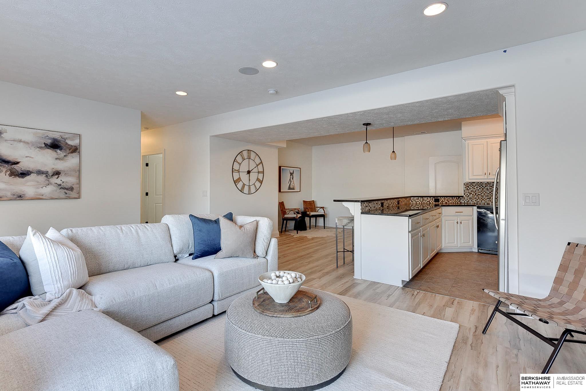 Elkhorn, Nebraska 68022, United States, 6 Bedrooms Bedrooms, ,5 BathroomsBathrooms,Residential,Active,426