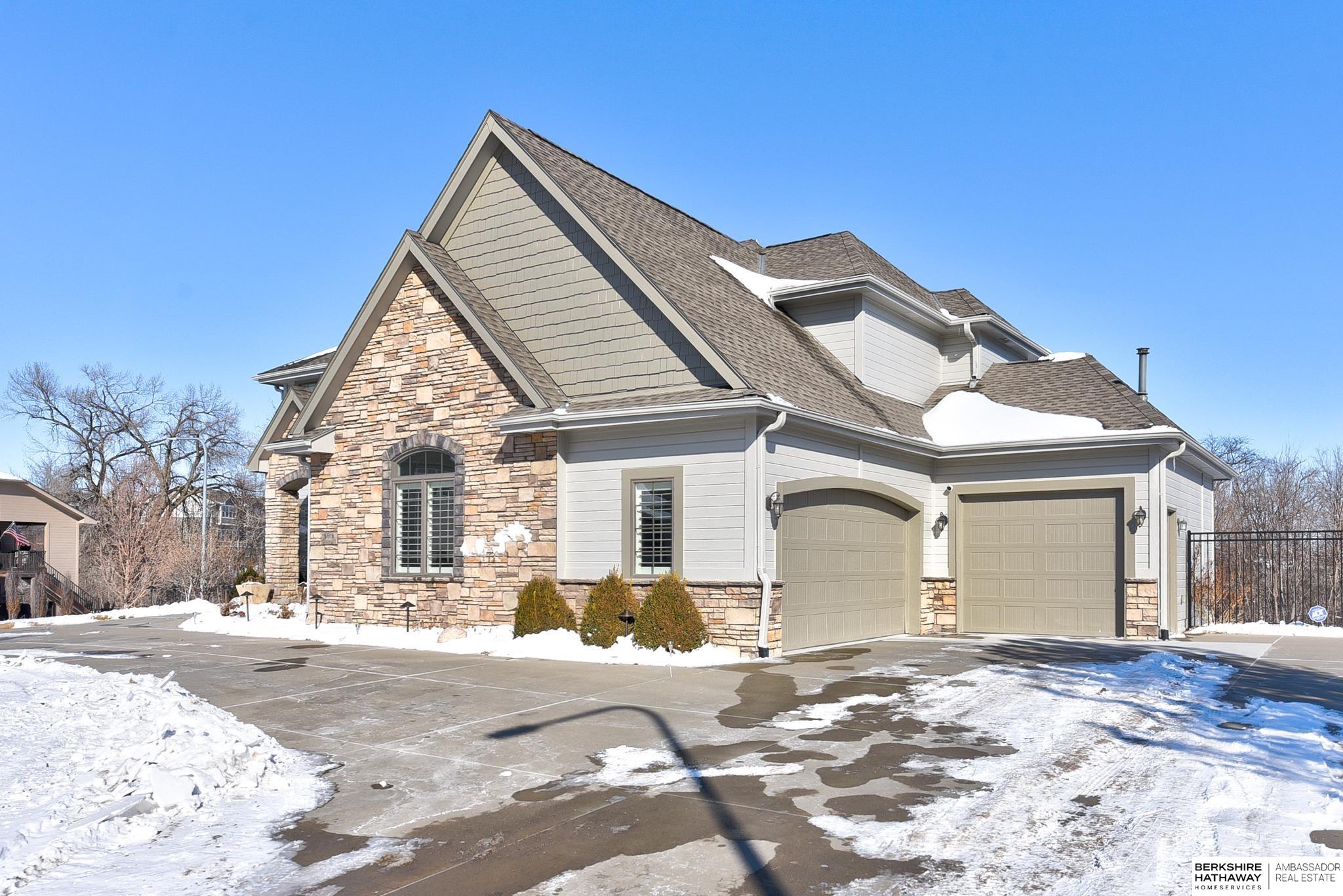 Elkhorn, Nebraska 68022, United States, 6 Bedrooms Bedrooms, ,5 BathroomsBathrooms,Residential,Active,426