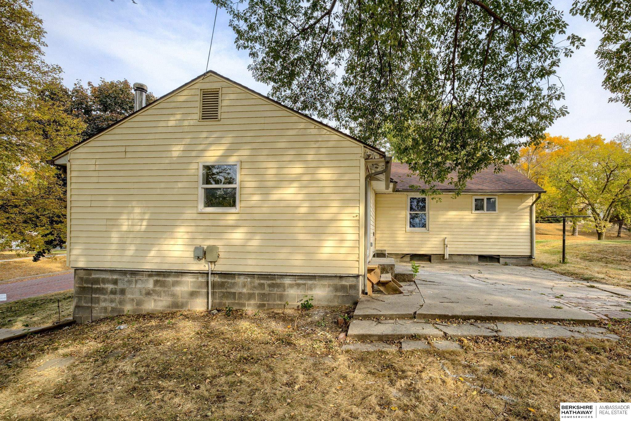 West Point, Nebraska 68788, United States, 3 Bedrooms Bedrooms, ,2 BathroomsBathrooms,Residential,Pending,22838