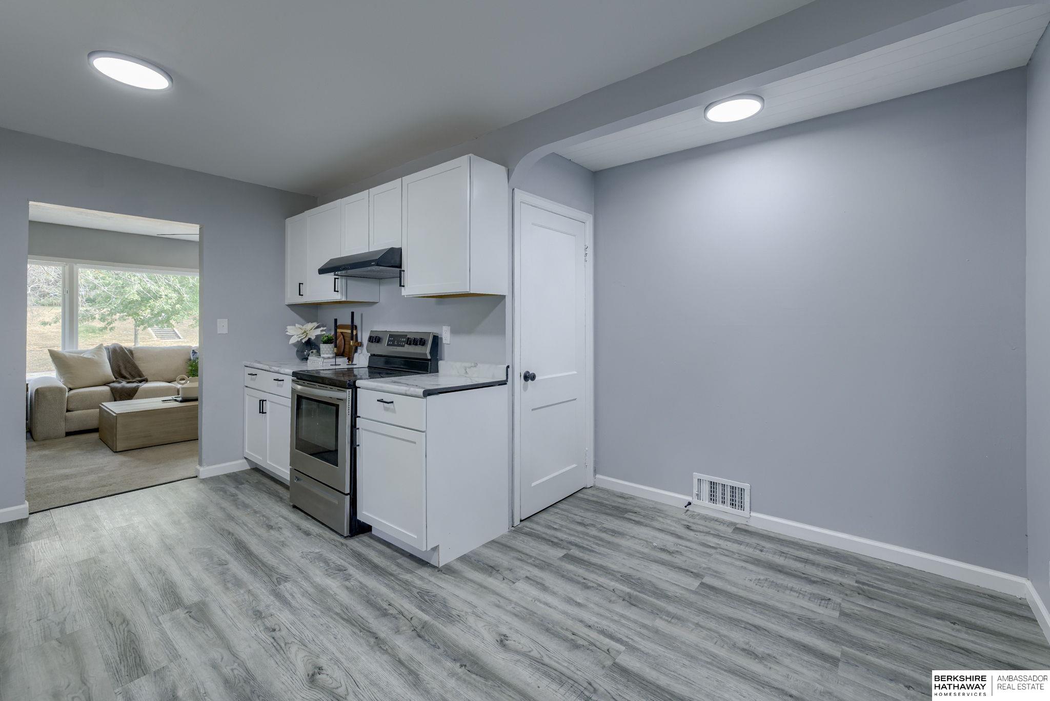 West Point, Nebraska 68788, United States, 3 Bedrooms Bedrooms, ,2 BathroomsBathrooms,Residential,Pending,22838