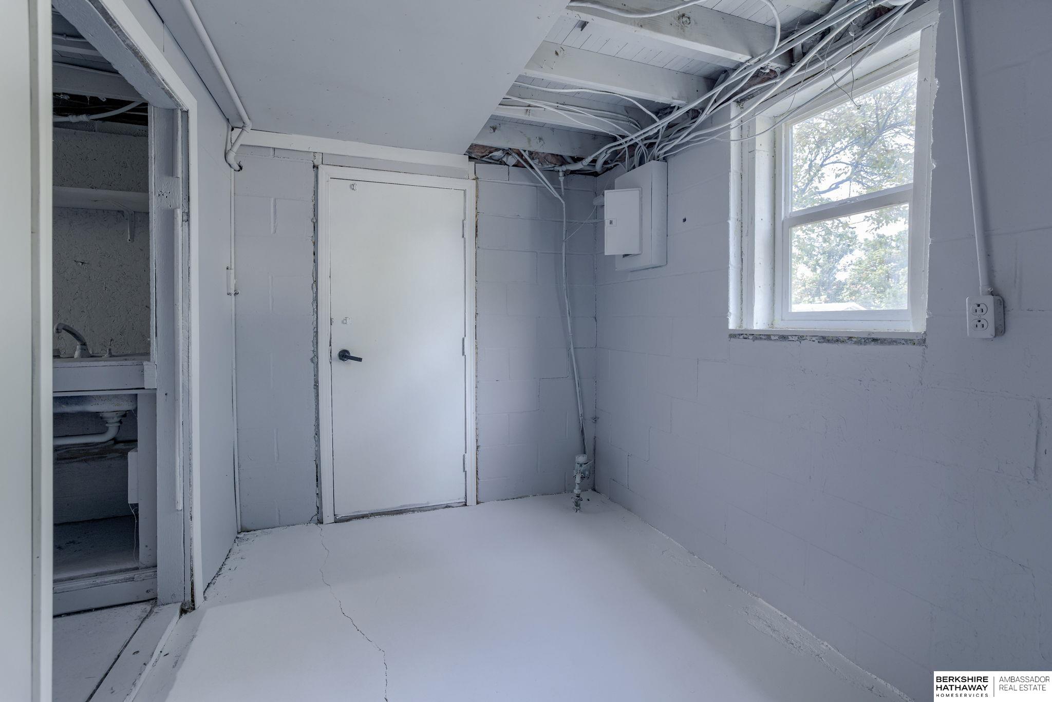 West Point, Nebraska 68788, United States, 3 Bedrooms Bedrooms, ,2 BathroomsBathrooms,Residential,Pending,22838