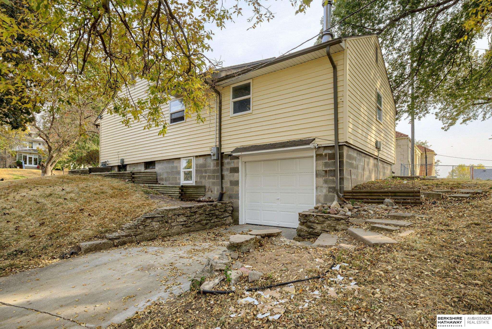 West Point, Nebraska 68788, United States, 3 Bedrooms Bedrooms, ,2 BathroomsBathrooms,Residential,Pending,22838