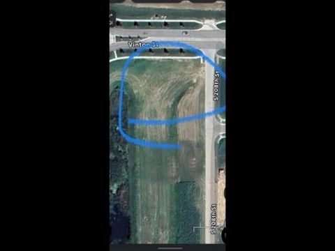 MLS: 22504291