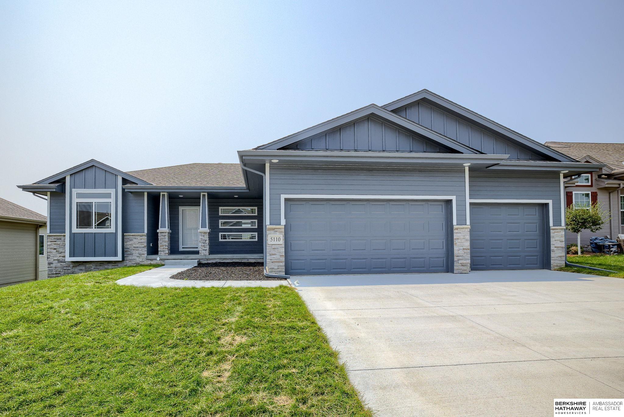 Elkhorn, Nebraska 68022, United States, 3 Bedrooms Bedrooms, ,2 BathroomsBathrooms,Residential,Pending,23668
