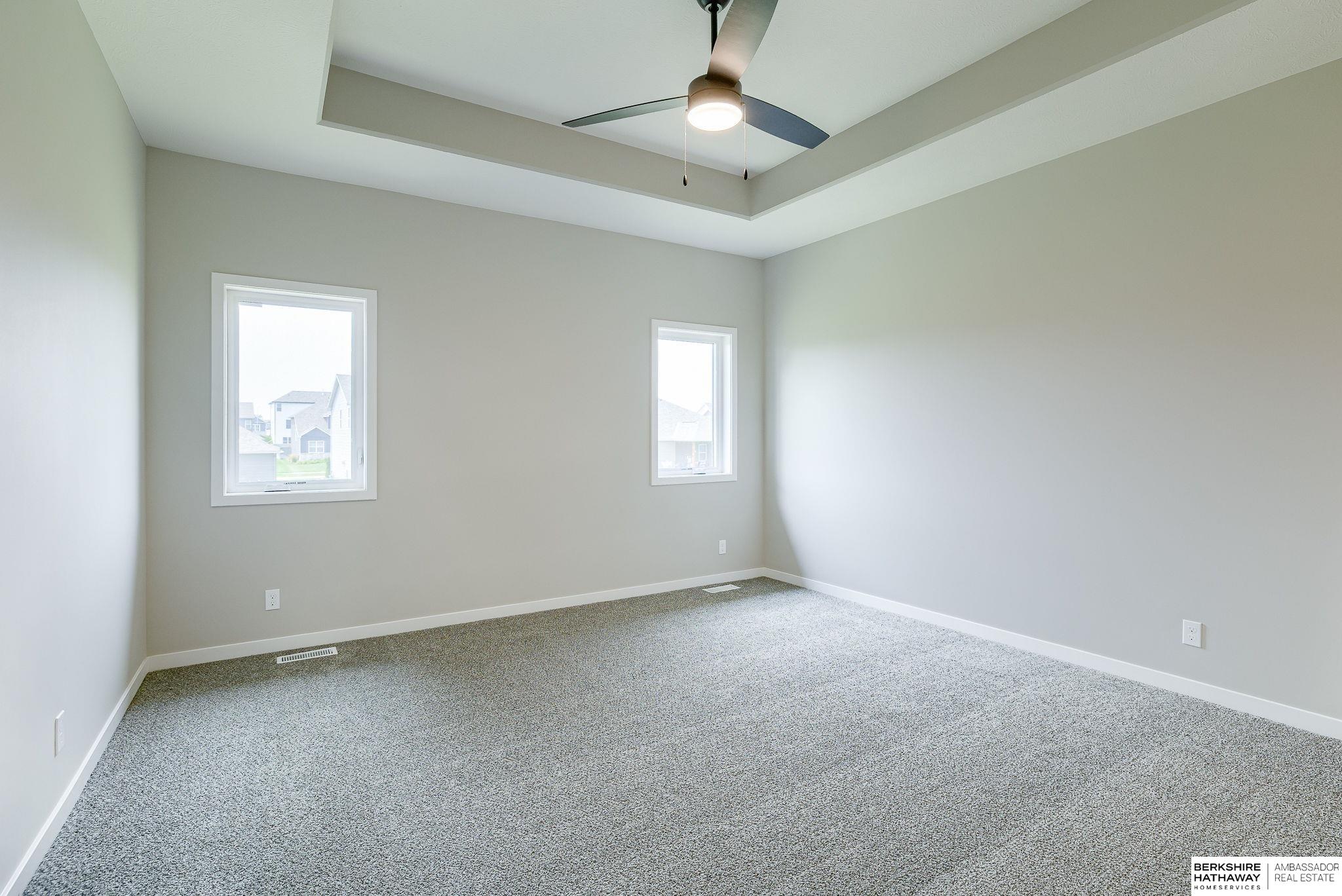 Elkhorn, Nebraska 68022, United States, 3 Bedrooms Bedrooms, ,2 BathroomsBathrooms,Residential,Pending,23668