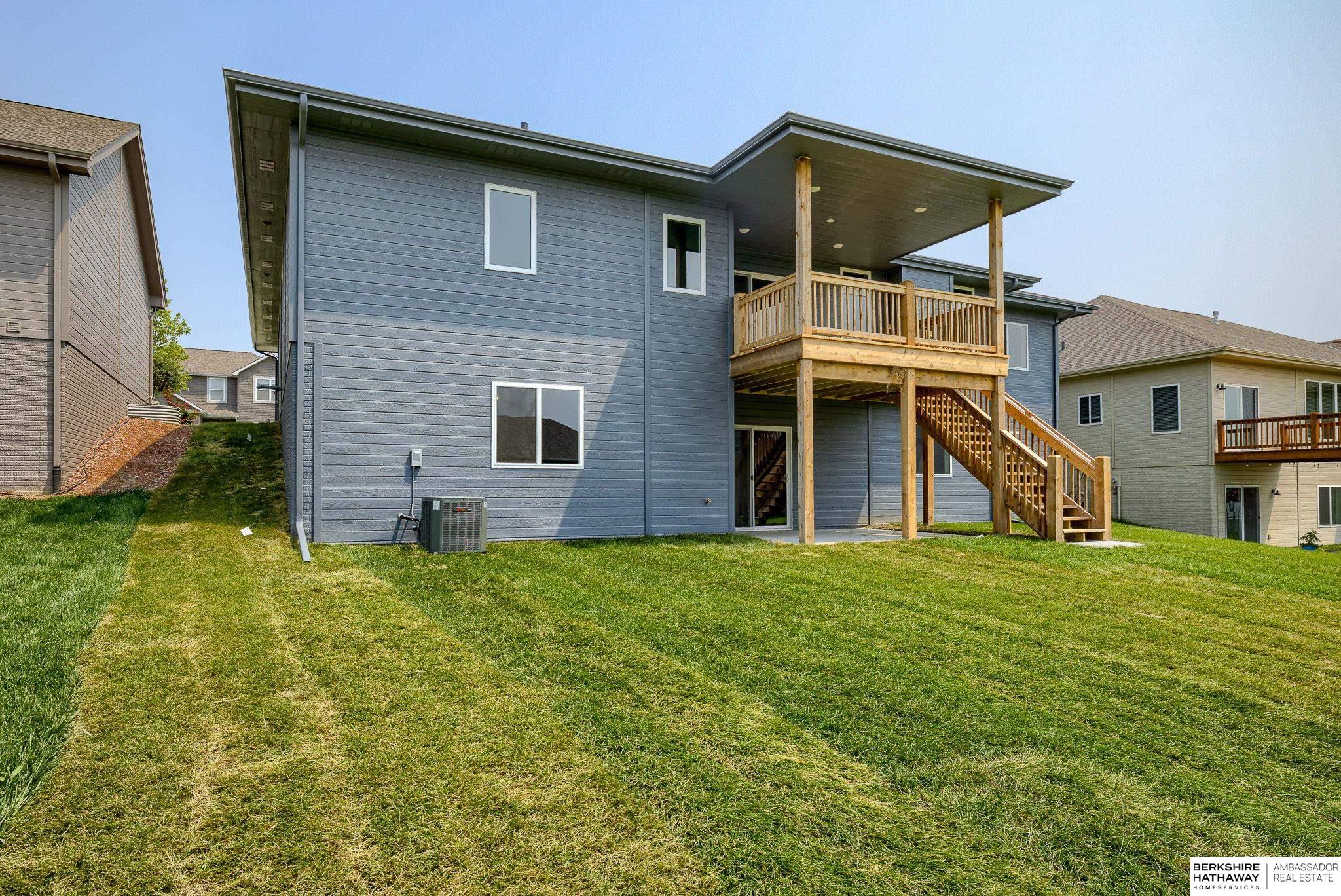 Elkhorn, Nebraska 68022, United States, 3 Bedrooms Bedrooms, ,2 BathroomsBathrooms,Residential,Pending,23668