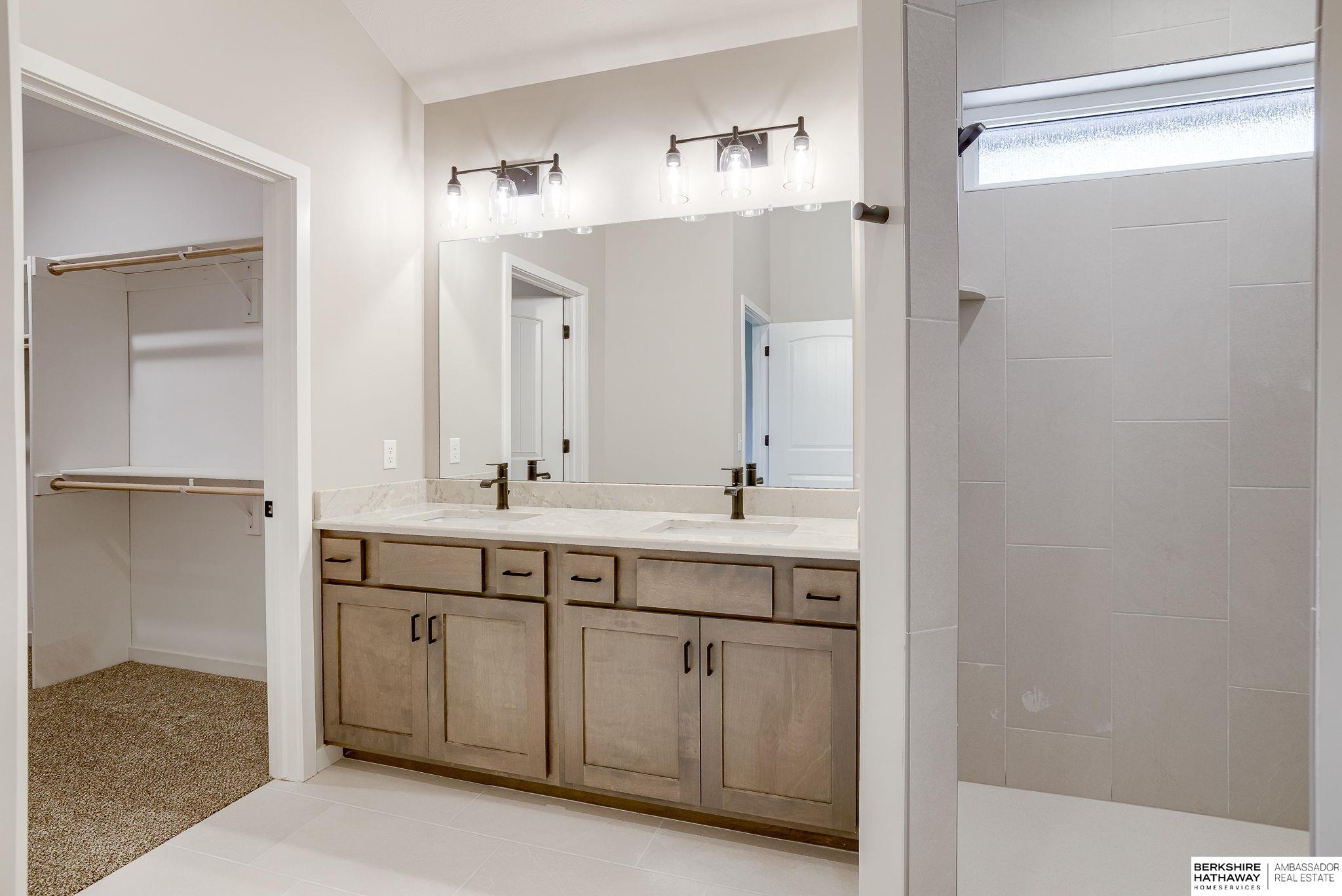 Elkhorn, Nebraska 68022, United States, 3 Bedrooms Bedrooms, ,2 BathroomsBathrooms,Residential,Pending,23668