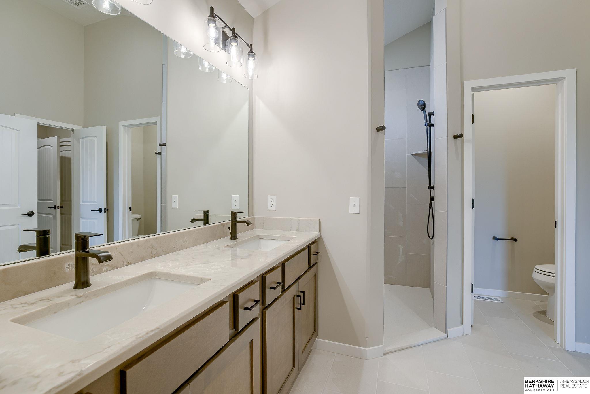 Elkhorn, Nebraska 68022, United States, 3 Bedrooms Bedrooms, ,2 BathroomsBathrooms,Residential,Pending,23668