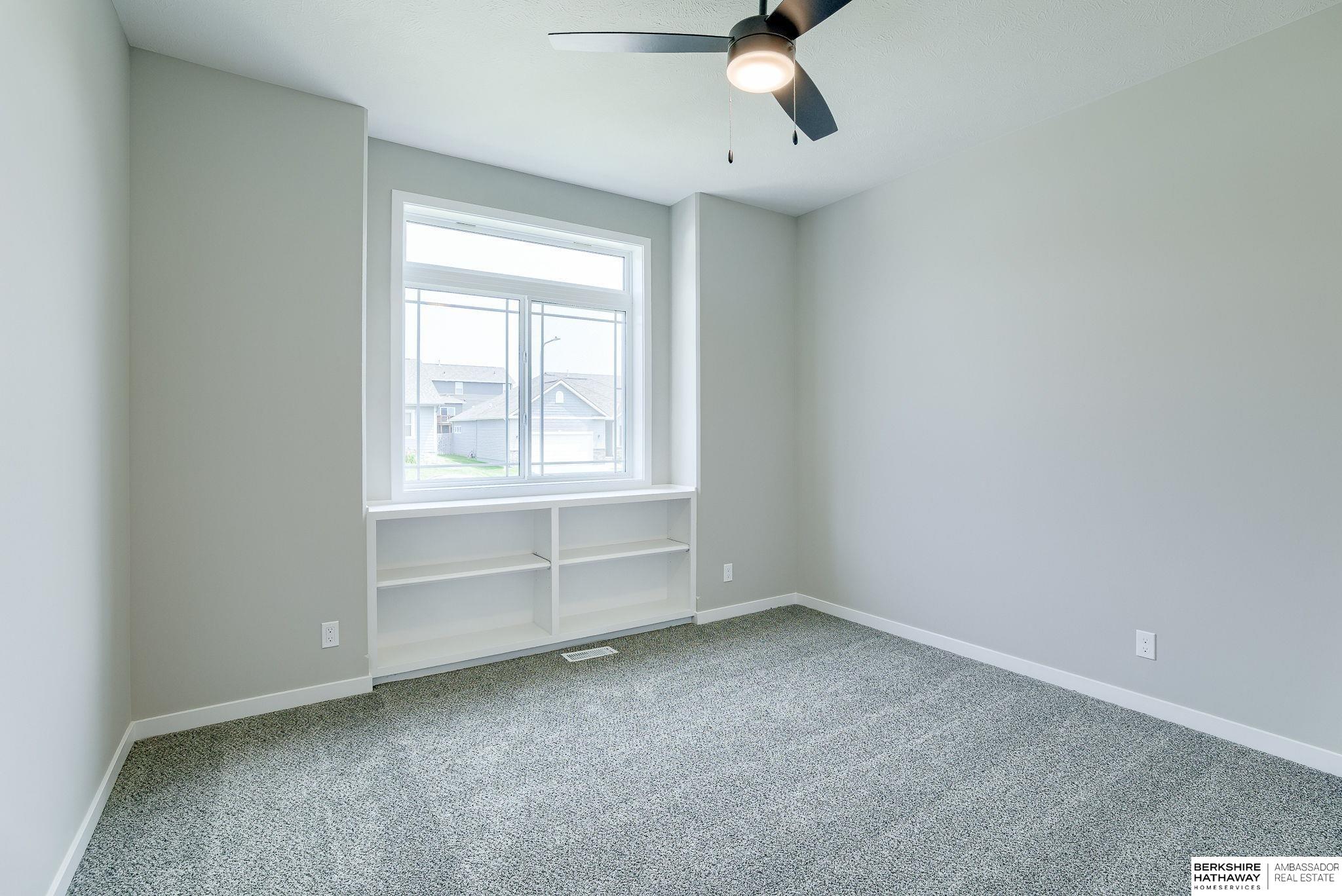 Elkhorn, Nebraska 68022, United States, 3 Bedrooms Bedrooms, ,2 BathroomsBathrooms,Residential,Pending,23668