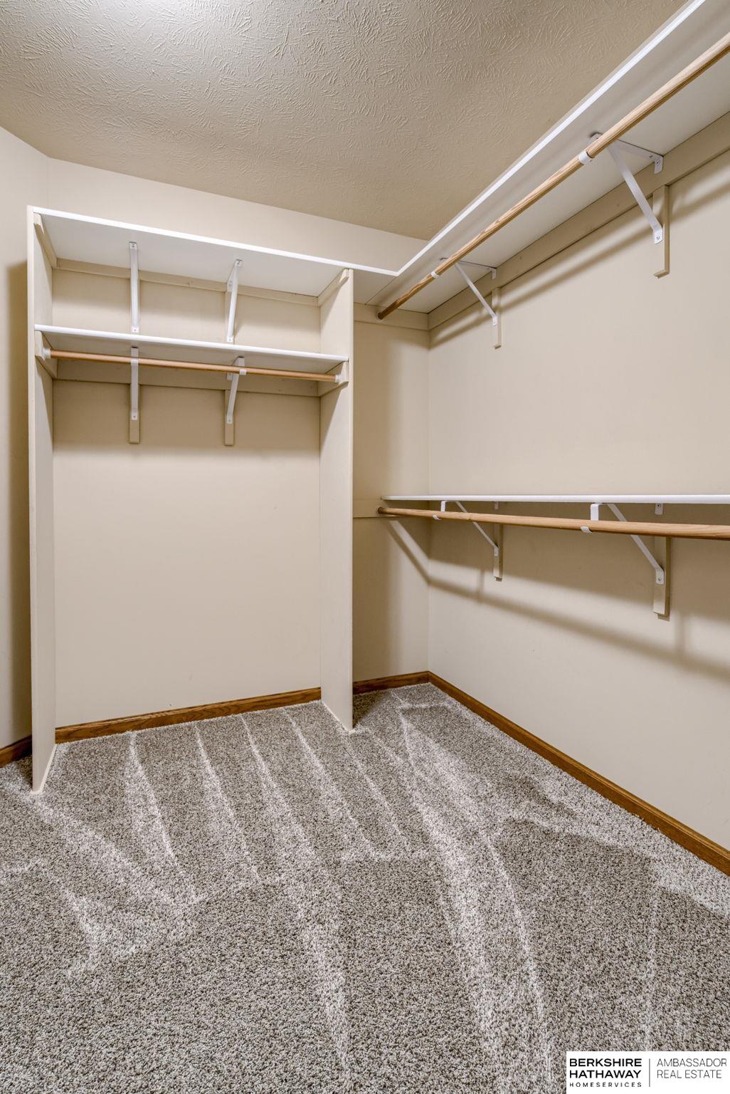 Omaha, Nebraska 68022, United States, 3 Bedrooms Bedrooms, ,3 BathroomsBathrooms,Residential,Pending,15120