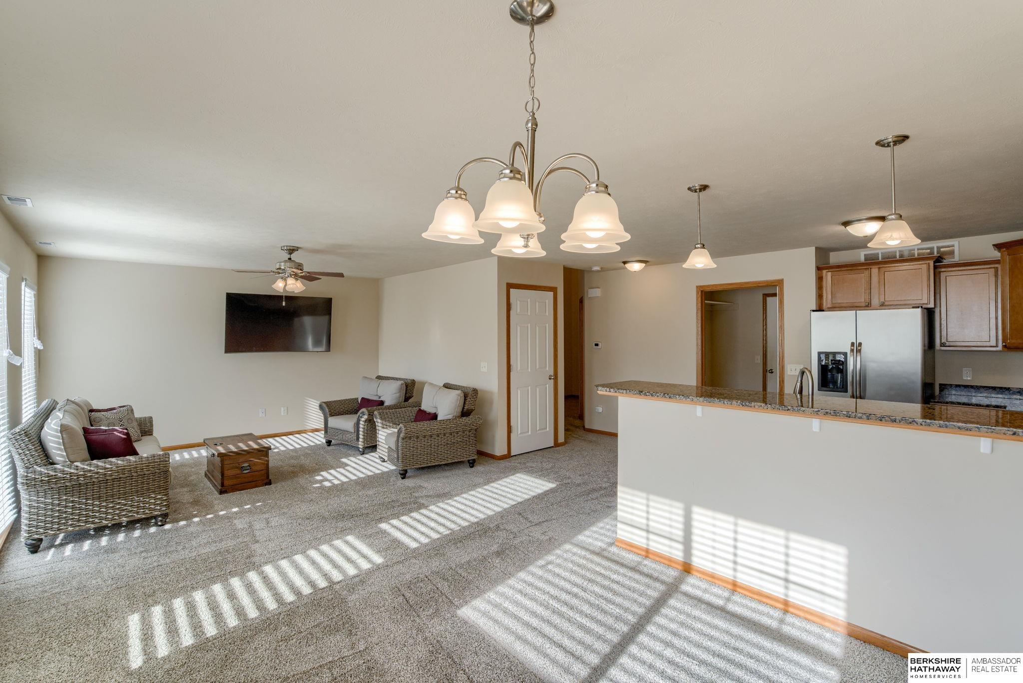 Omaha, Nebraska 68022, United States, 3 Bedrooms Bedrooms, ,3 BathroomsBathrooms,Residential,Pending,15120