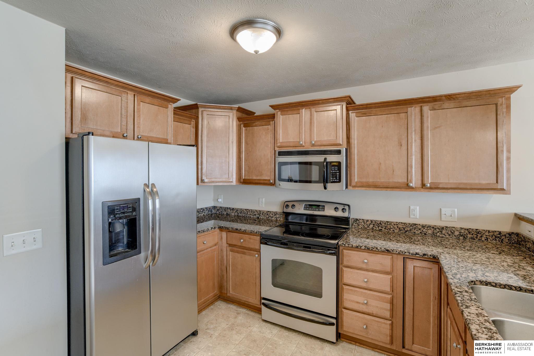 Omaha, Nebraska 68022, United States, 3 Bedrooms Bedrooms, ,3 BathroomsBathrooms,Residential,Pending,15120