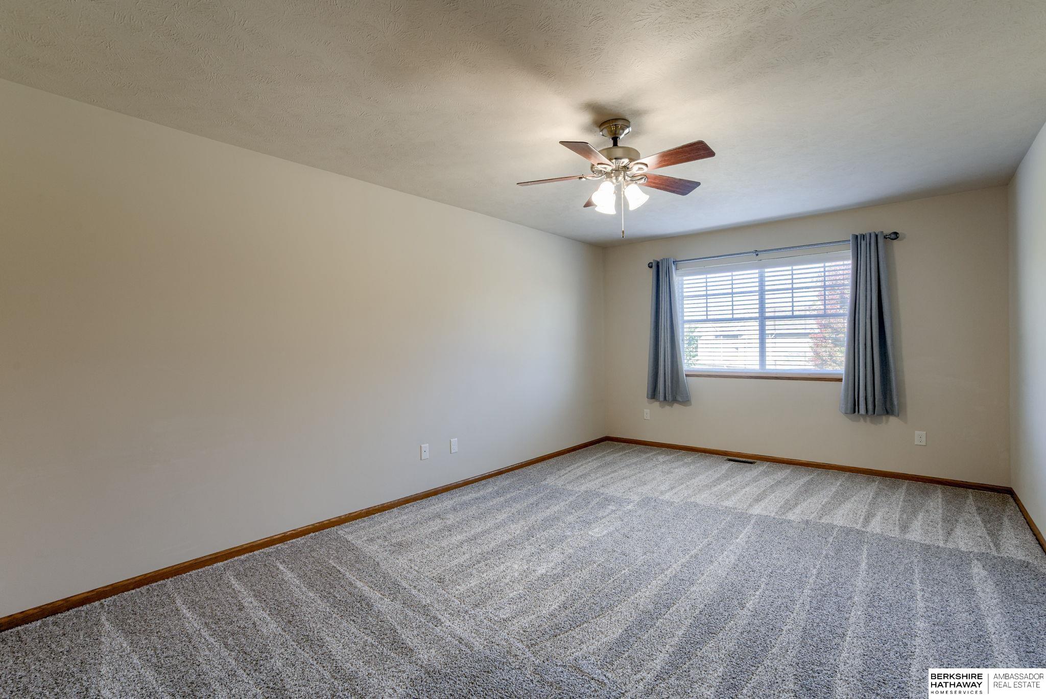 Omaha, Nebraska 68022, United States, 3 Bedrooms Bedrooms, ,3 BathroomsBathrooms,Residential,Pending,15120