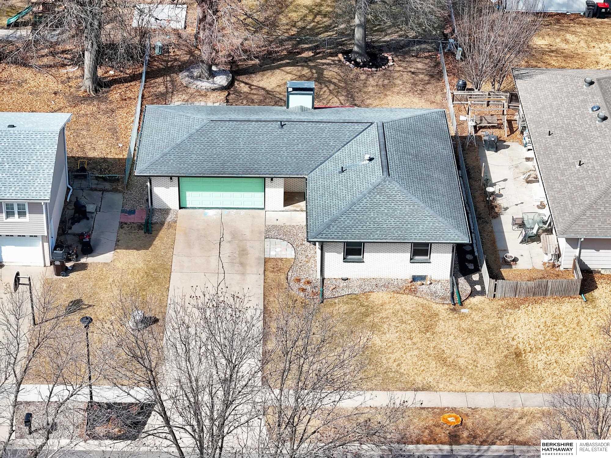 Lincoln, Nebraska 68507, United States, 3 Bedrooms Bedrooms, ,3 BathroomsBathrooms,Residential,Pending,88279