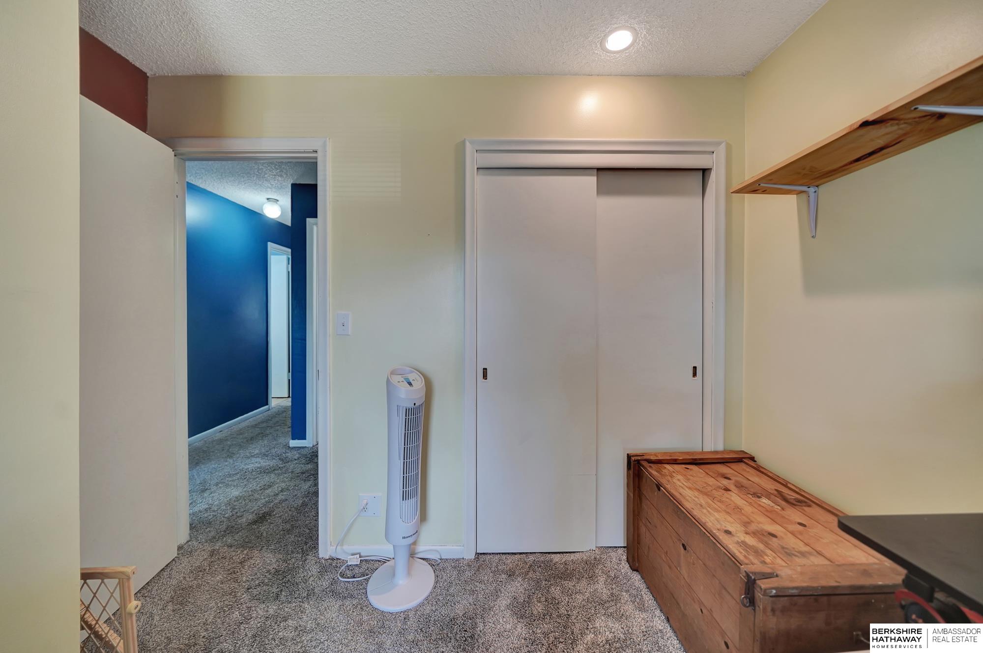 Lincoln, Nebraska 68507, United States, 3 Bedrooms Bedrooms, ,3 BathroomsBathrooms,Residential,Pending,88279