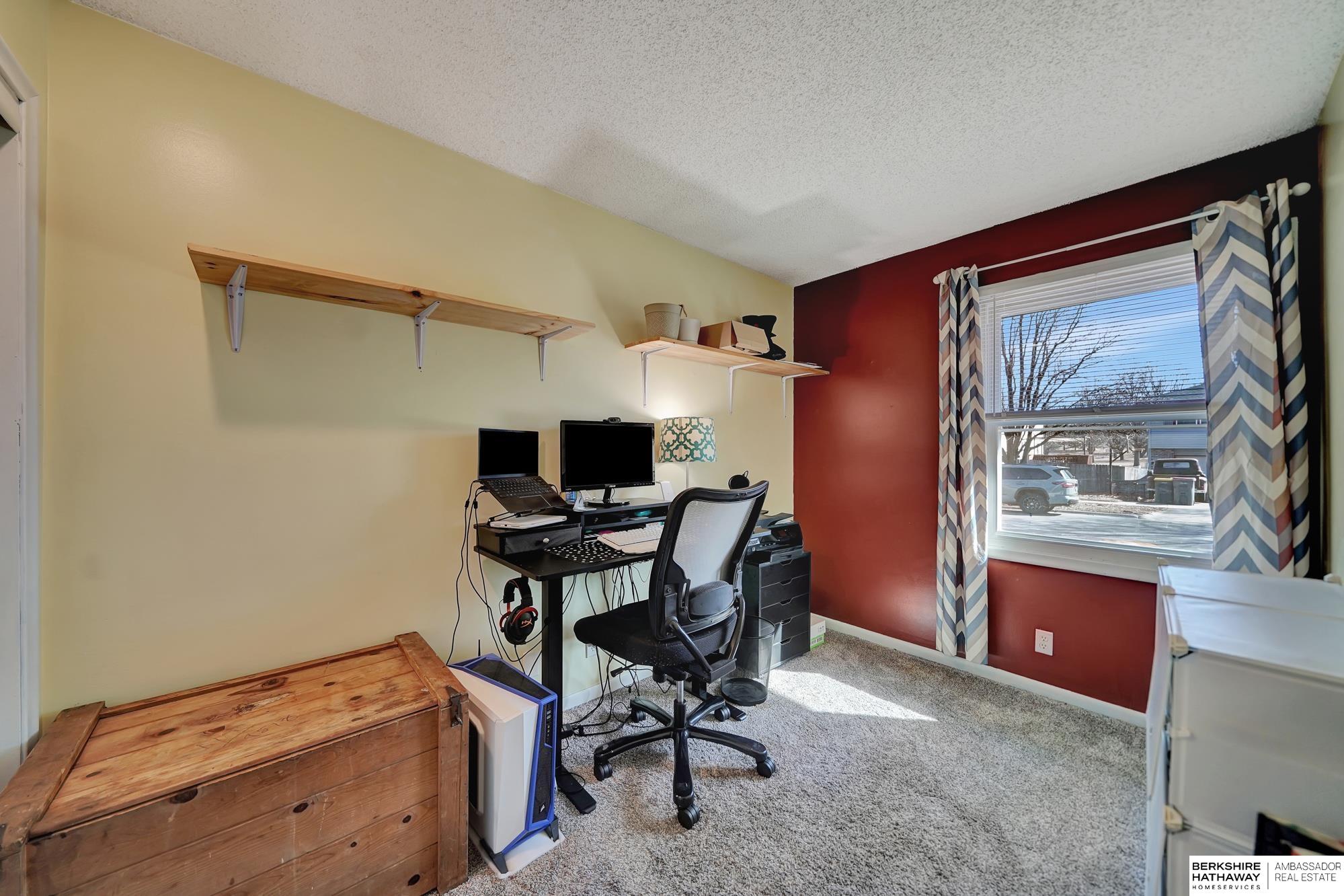 Lincoln, Nebraska 68507, United States, 3 Bedrooms Bedrooms, ,3 BathroomsBathrooms,Residential,Pending,88279