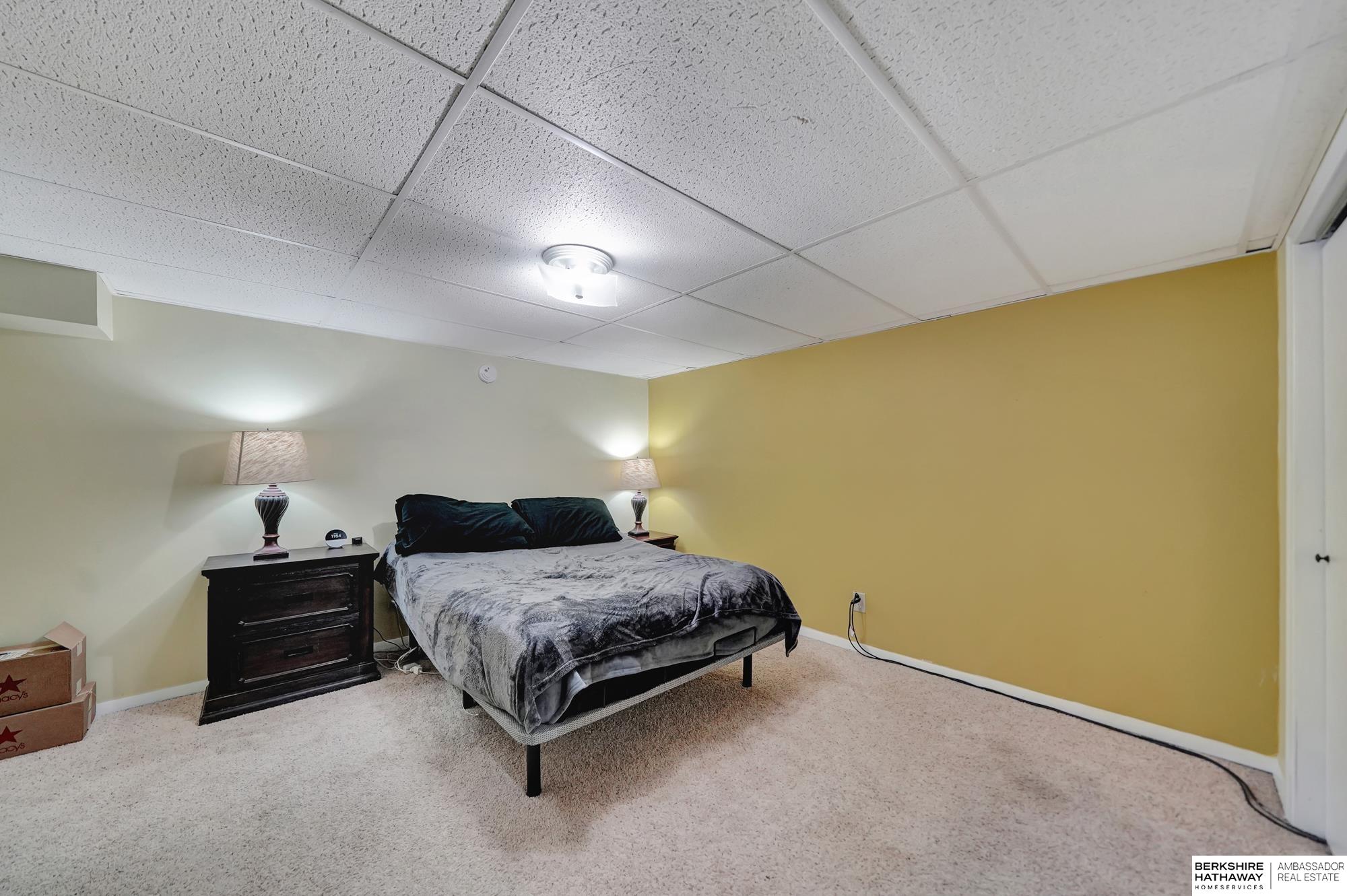 Lincoln, Nebraska 68507, United States, 3 Bedrooms Bedrooms, ,3 BathroomsBathrooms,Residential,Pending,88279