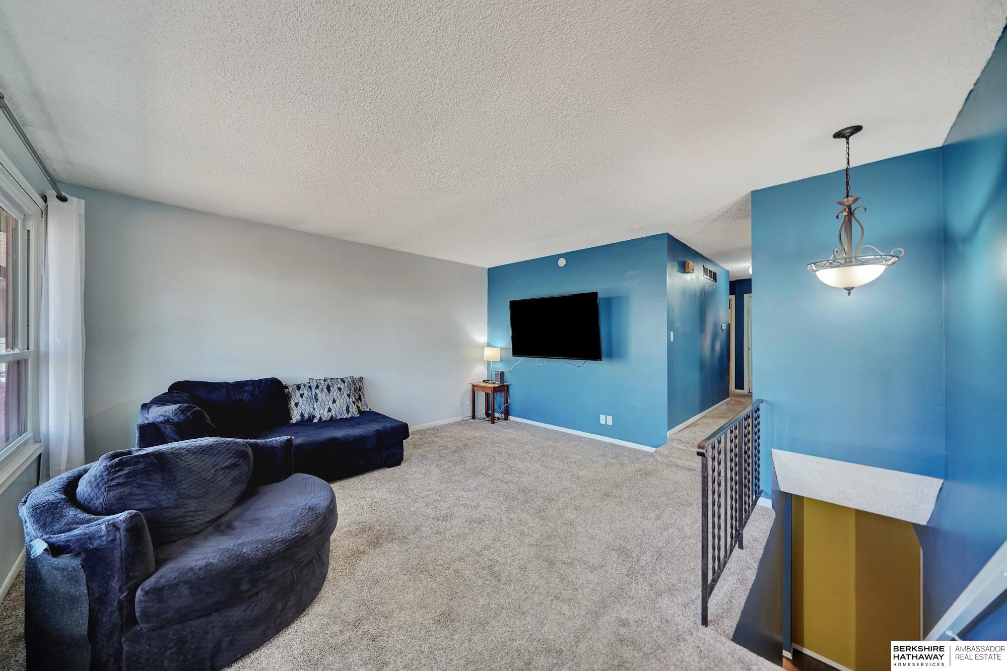 Lincoln, Nebraska 68507, United States, 3 Bedrooms Bedrooms, ,3 BathroomsBathrooms,Residential,Pending,88279