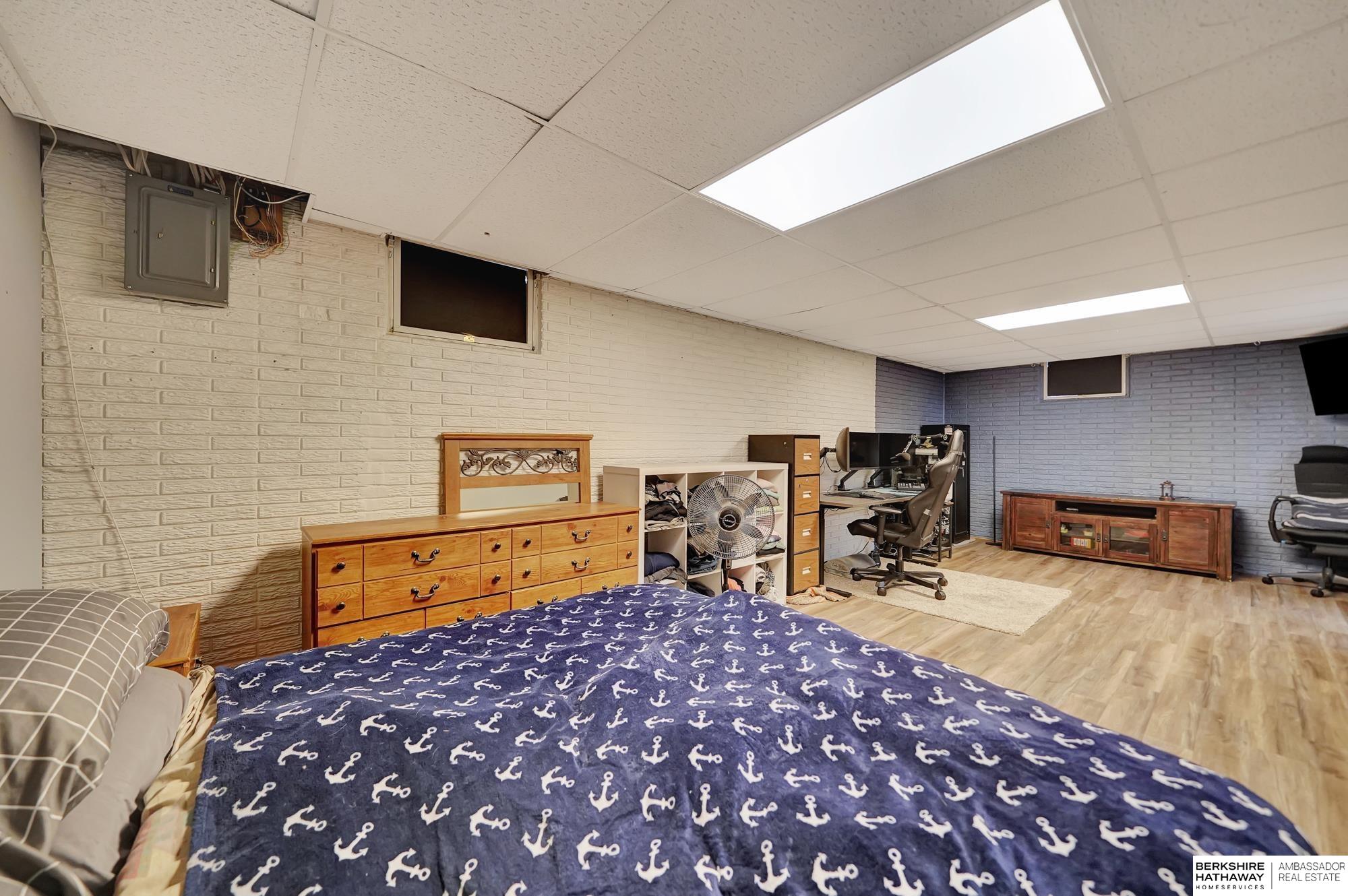 Lincoln, Nebraska 68507, United States, 3 Bedrooms Bedrooms, ,3 BathroomsBathrooms,Residential,Pending,88279