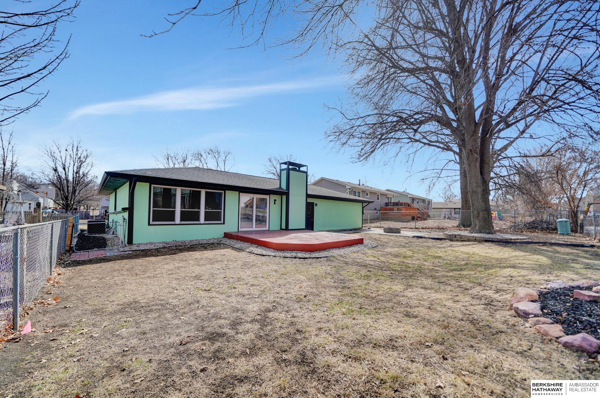 Lincoln, Nebraska 68507, United States, 3 Bedrooms Bedrooms, ,3 BathroomsBathrooms,Residential,Pending,88279