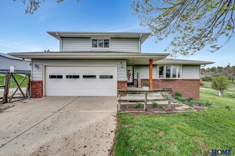 MLS: 22511210