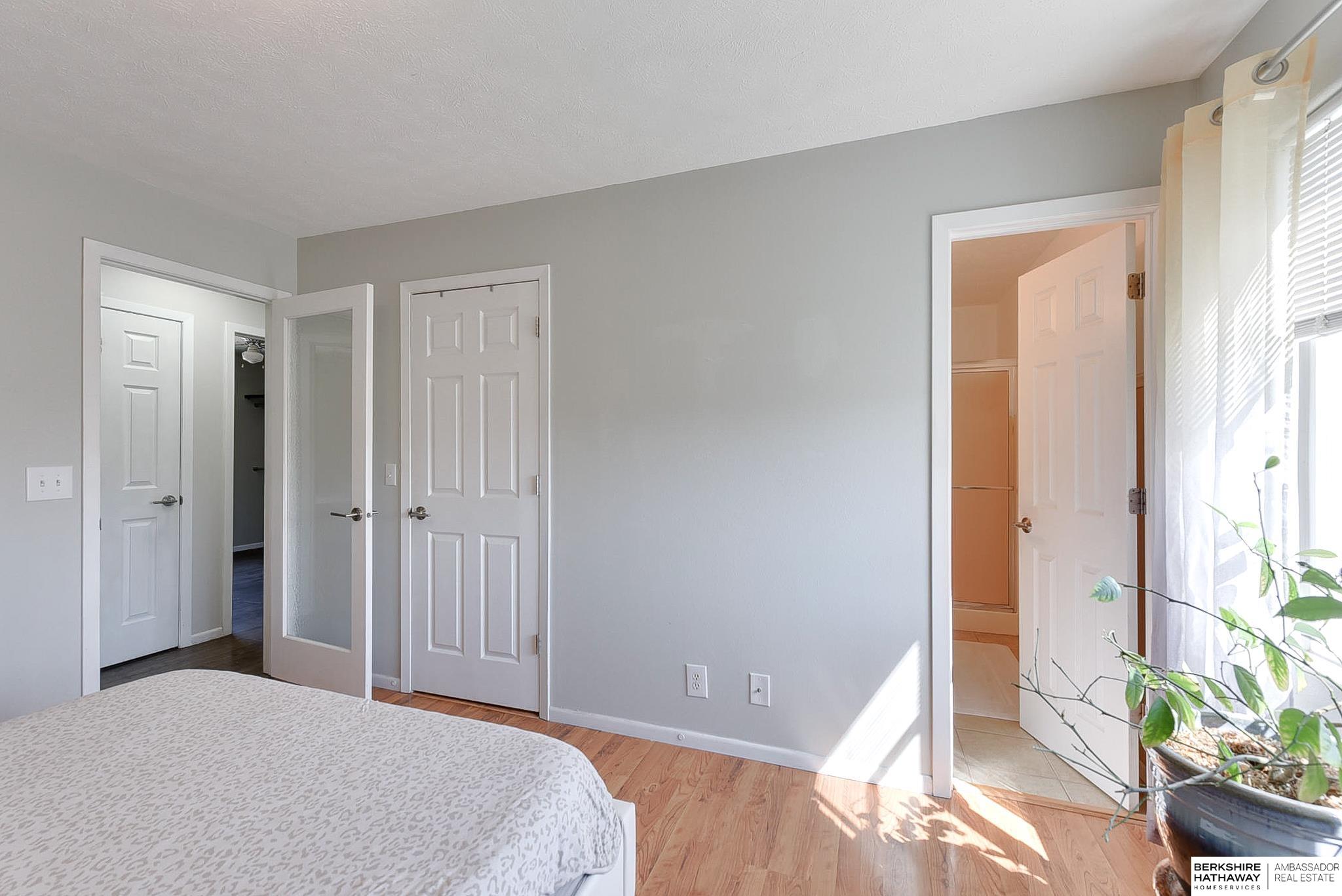 Omaha, Nebraska 68116, United States, 3 Bedrooms Bedrooms, ,2 BathroomsBathrooms,Residential,Pending,108181