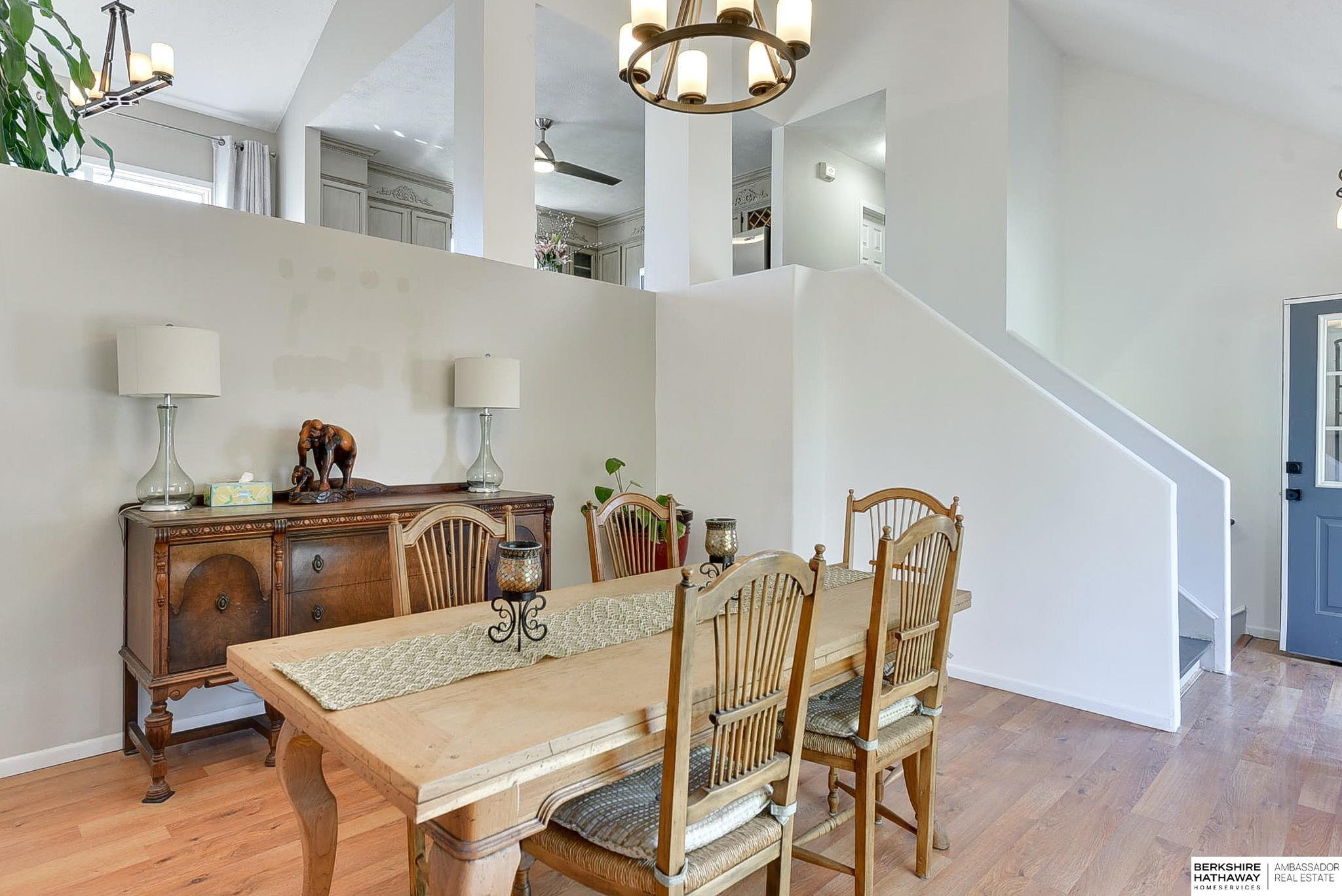 Omaha, Nebraska 68116, United States, 3 Bedrooms Bedrooms, ,2 BathroomsBathrooms,Residential,Pending,108181