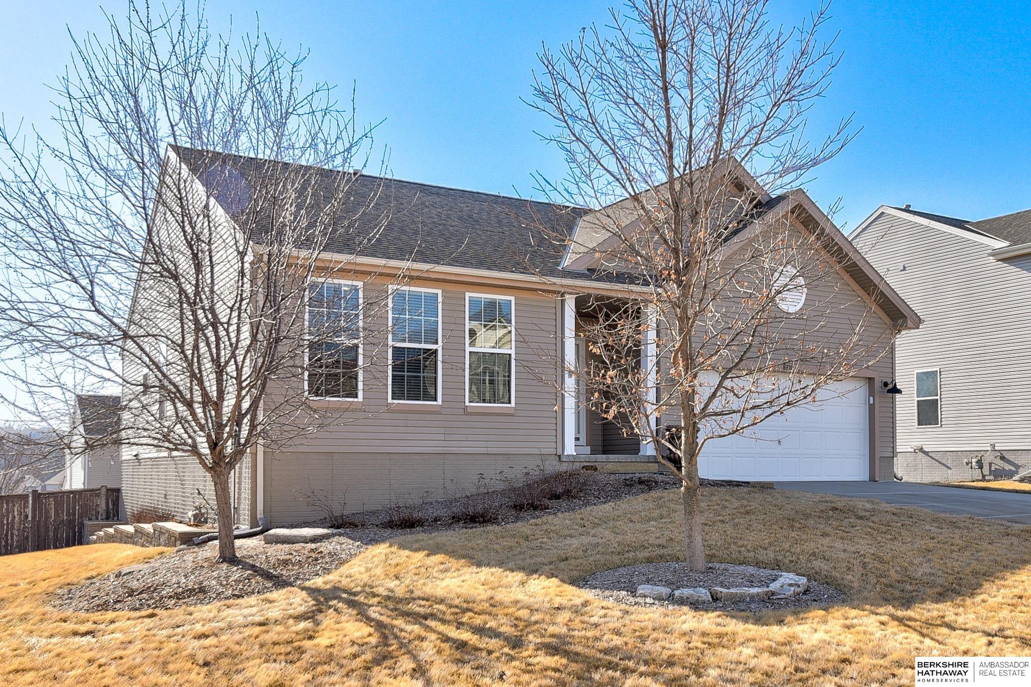 Omaha, Nebraska 68136, United States, 3 Bedrooms Bedrooms, ,3 BathroomsBathrooms,Residential,Pending,88597