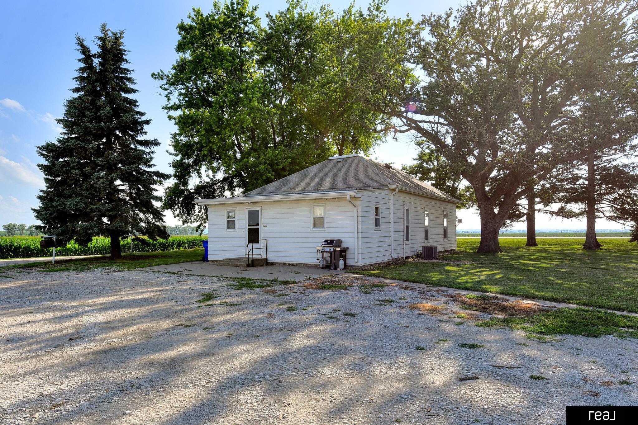 Missouri Valley, Iowa 51555, United States, 3 Bedrooms Bedrooms, ,1 BathroomBathrooms,Residential,Pending,17057