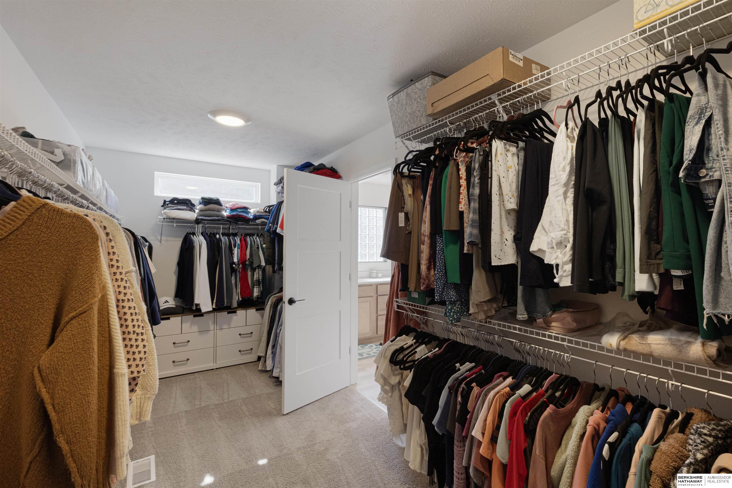 Elkhorn, Nebraska 68022, United States, 5 Bedrooms Bedrooms, ,4 BathroomsBathrooms,Residential,Active,88602