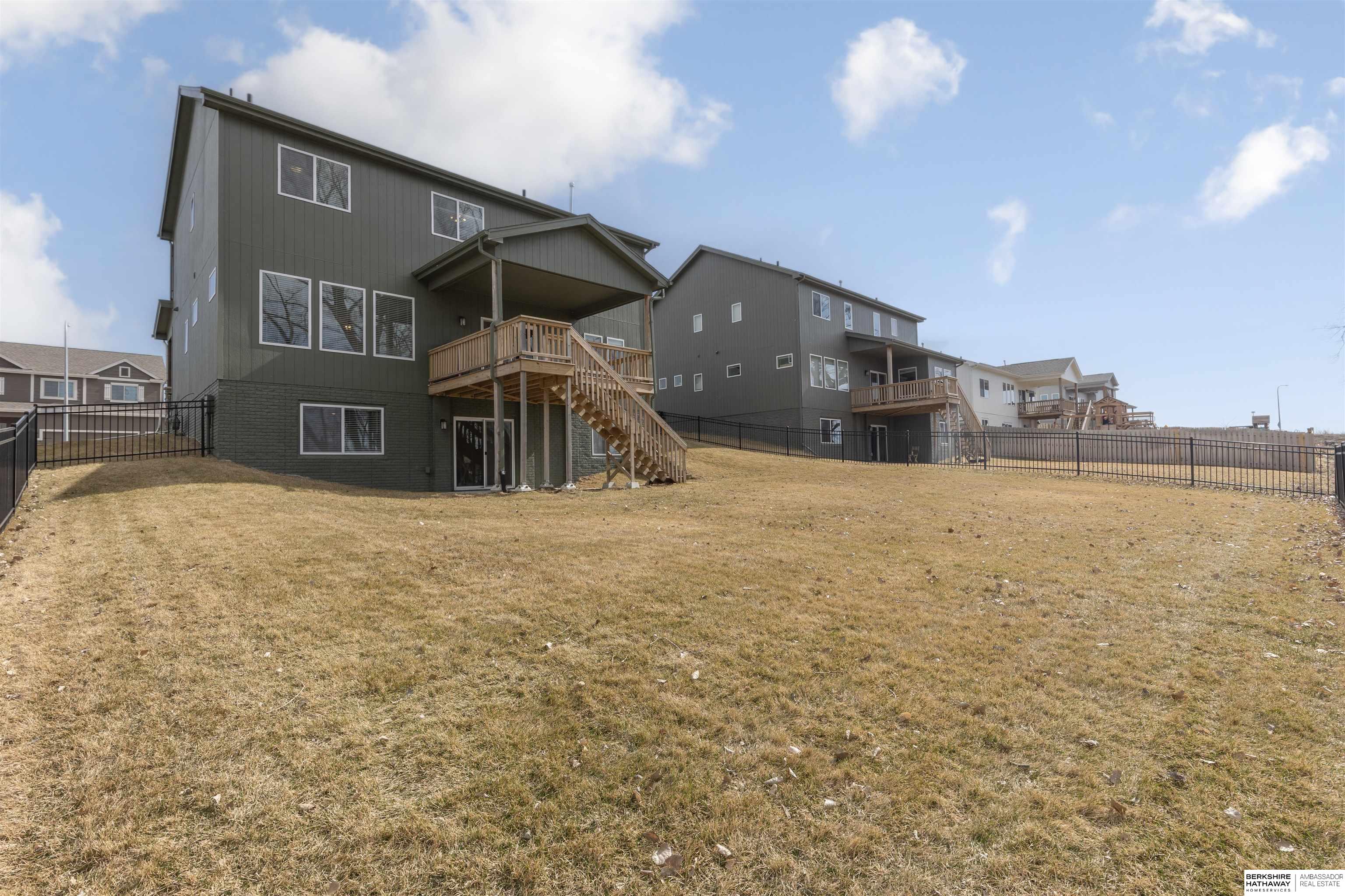 Elkhorn, Nebraska 68022, United States, 5 Bedrooms Bedrooms, ,4 BathroomsBathrooms,Residential,Active,88602