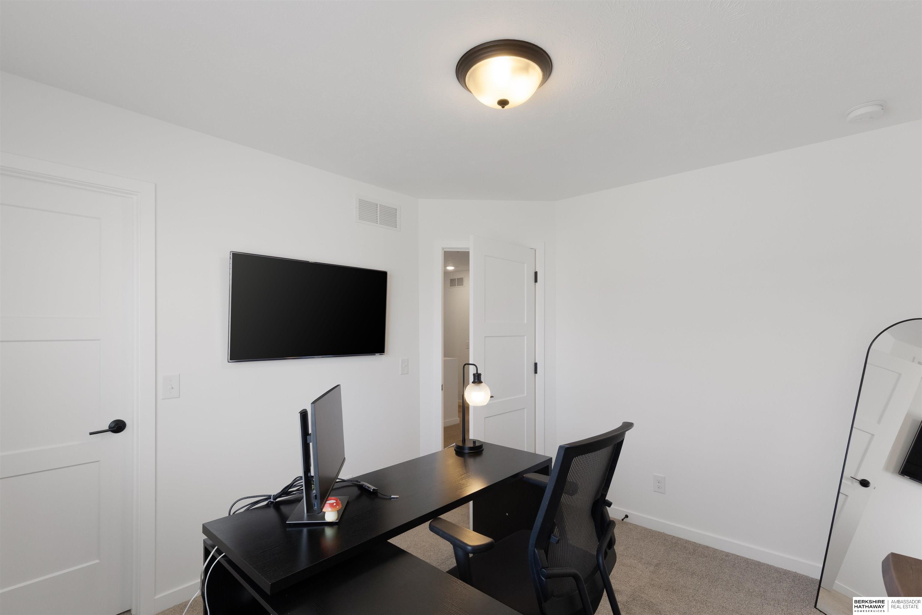 Elkhorn, Nebraska 68022, United States, 5 Bedrooms Bedrooms, ,4 BathroomsBathrooms,Residential,Active,88602