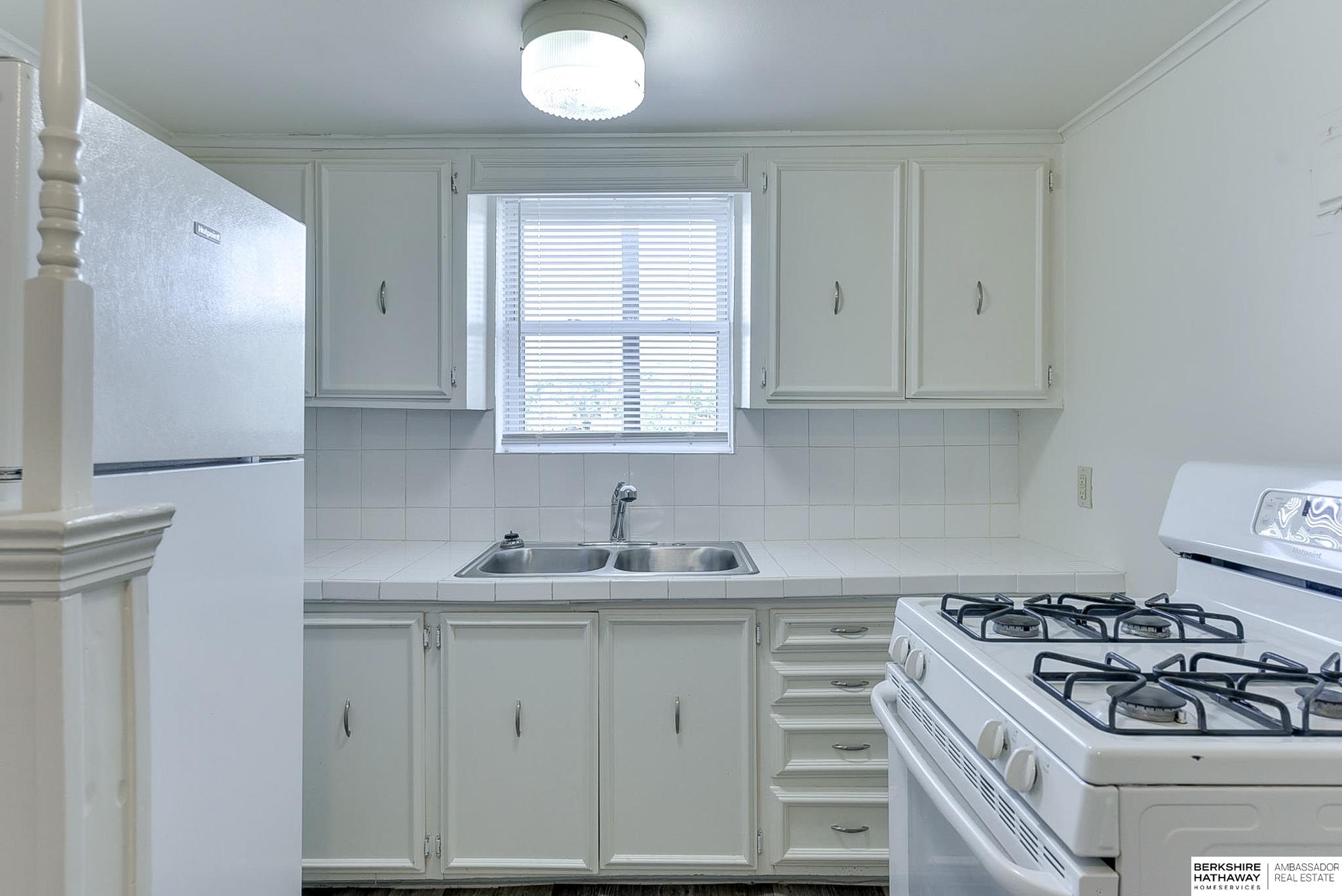 Omaha, Nebraska 68131, United States, 2 Bedrooms Bedrooms, ,2 BathroomsBathrooms,Residential,Active,92202