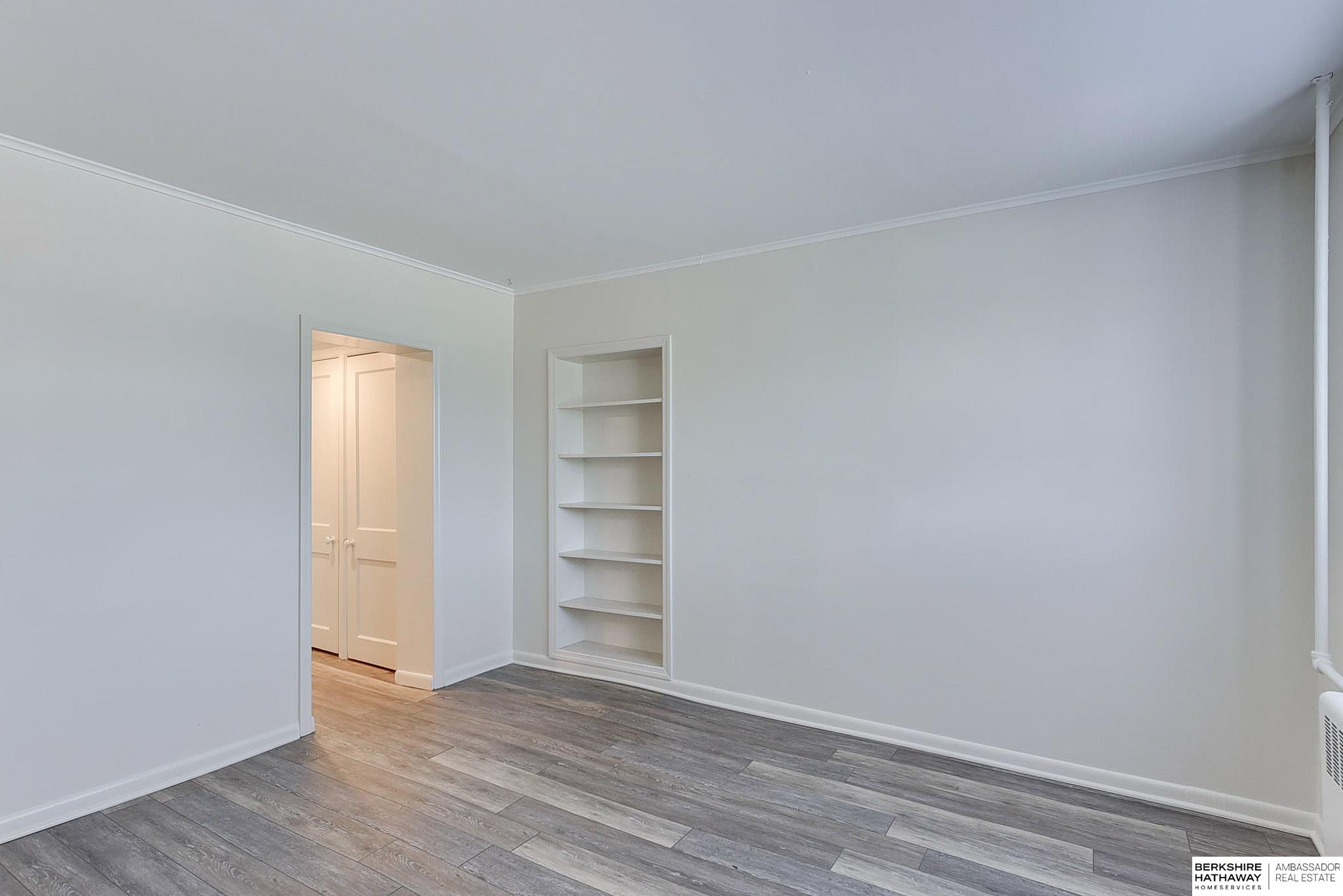 Omaha, Nebraska 68131, United States, 2 Bedrooms Bedrooms, ,2 BathroomsBathrooms,Residential,Active,92202