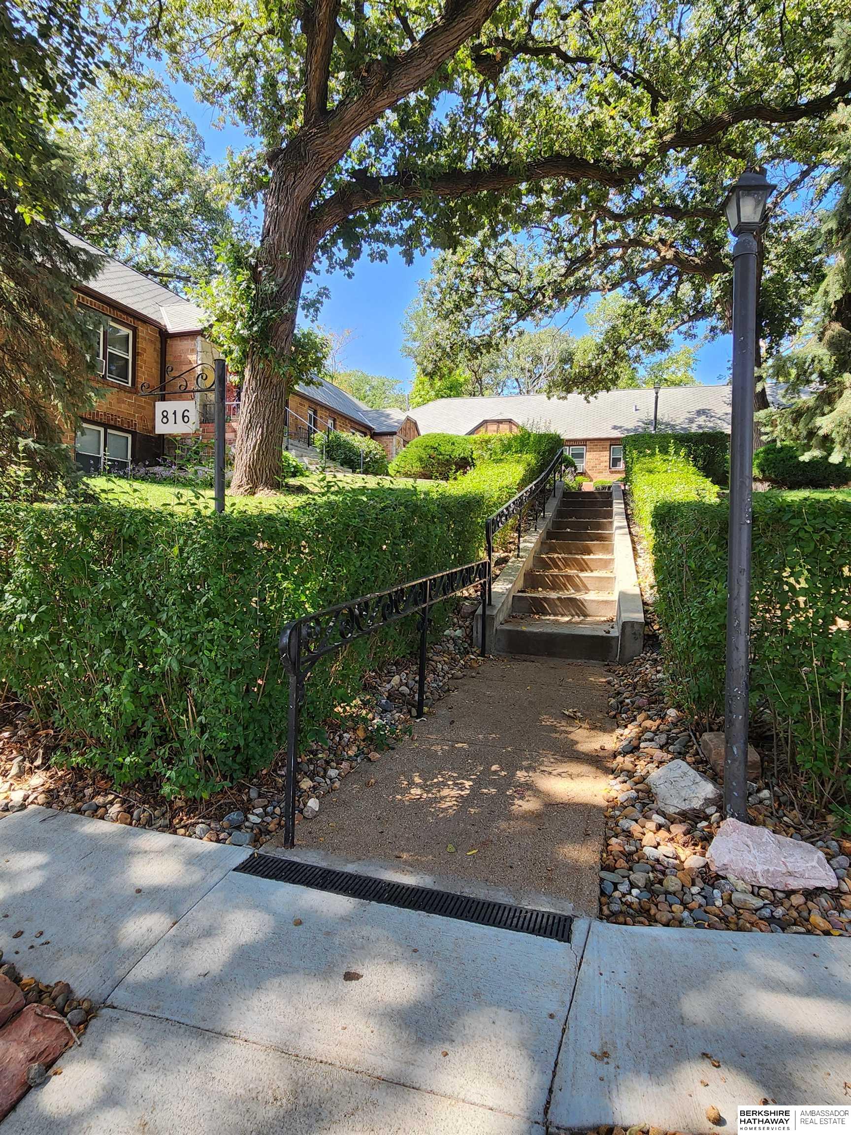 Omaha, Nebraska 68131, United States, 2 Bedrooms Bedrooms, ,2 BathroomsBathrooms,Residential,Active,92202