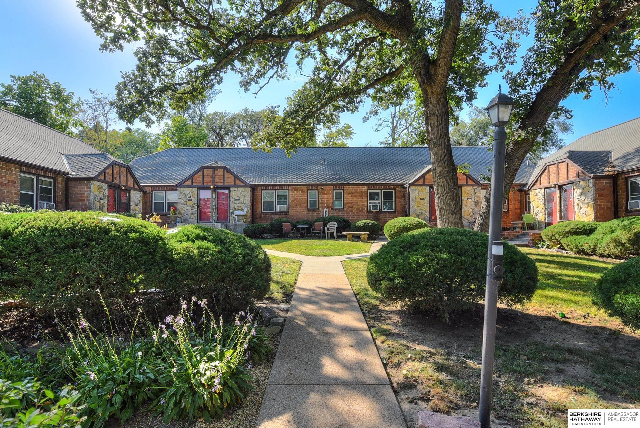 Omaha, Nebraska 68131, United States, 2 Bedrooms Bedrooms, ,2 BathroomsBathrooms,Residential,Active,92202