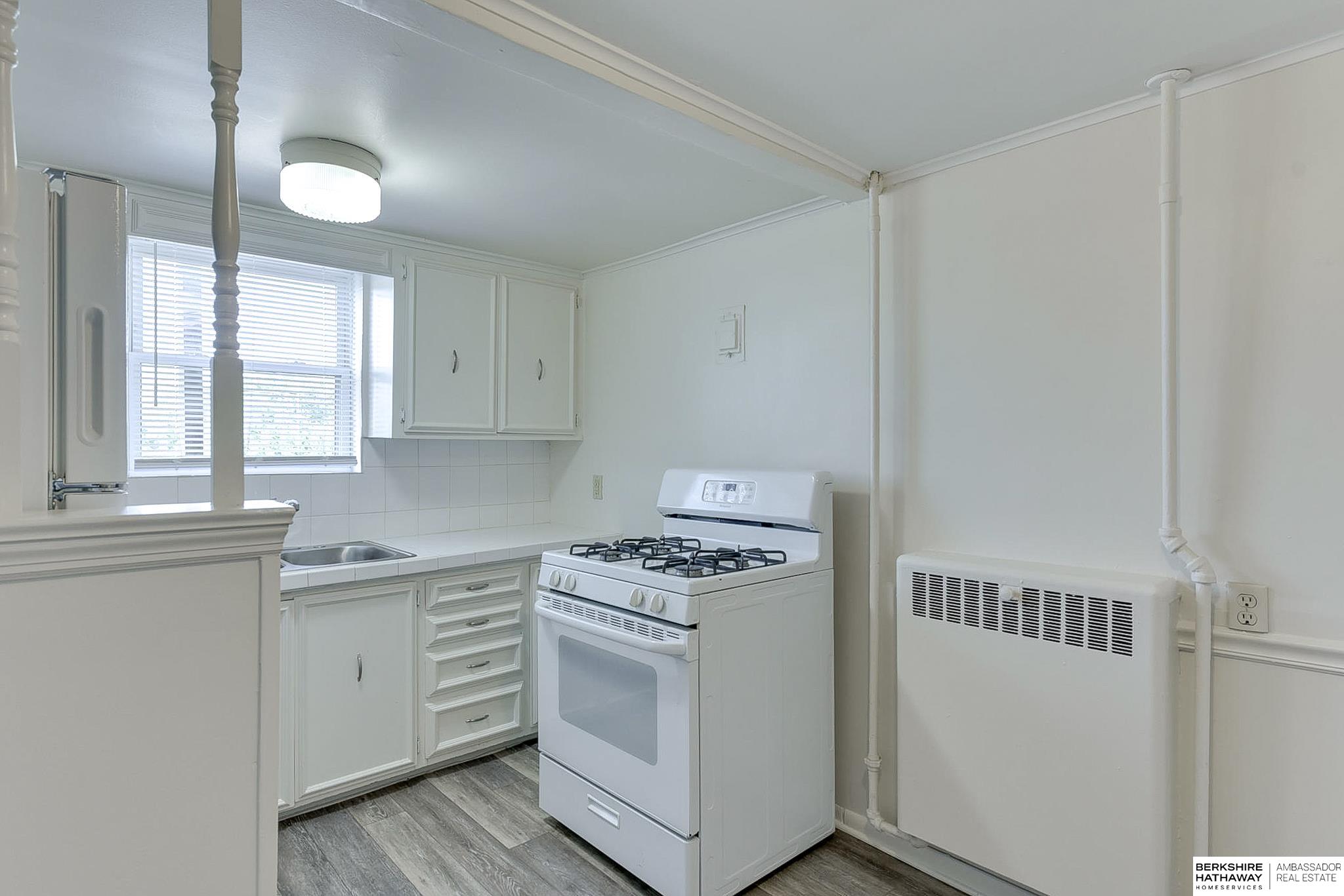 Omaha, Nebraska 68131, United States, 2 Bedrooms Bedrooms, ,2 BathroomsBathrooms,Residential,Active,92202