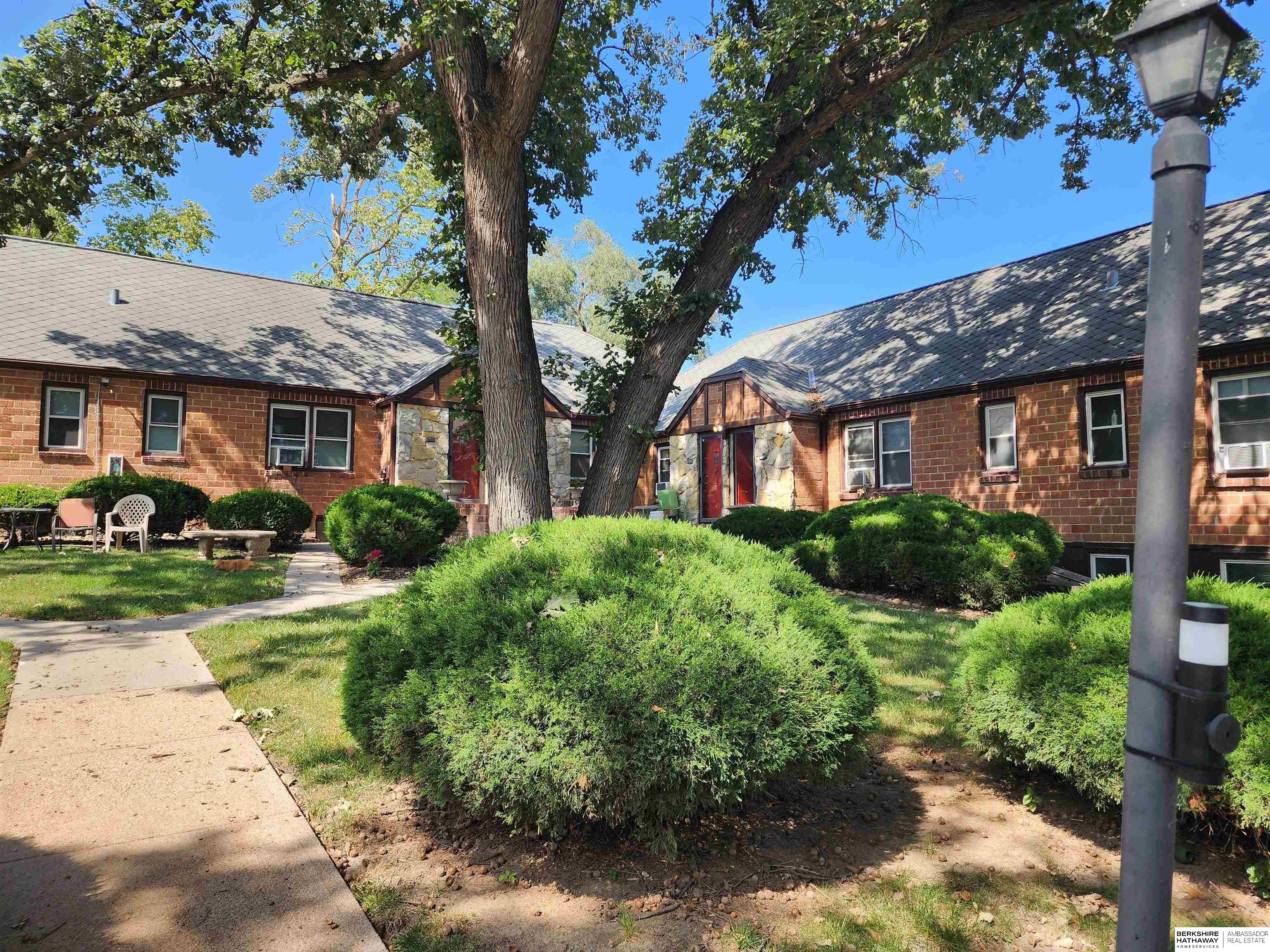 Omaha, Nebraska 68131, United States, 2 Bedrooms Bedrooms, ,2 BathroomsBathrooms,Residential,Active,92202