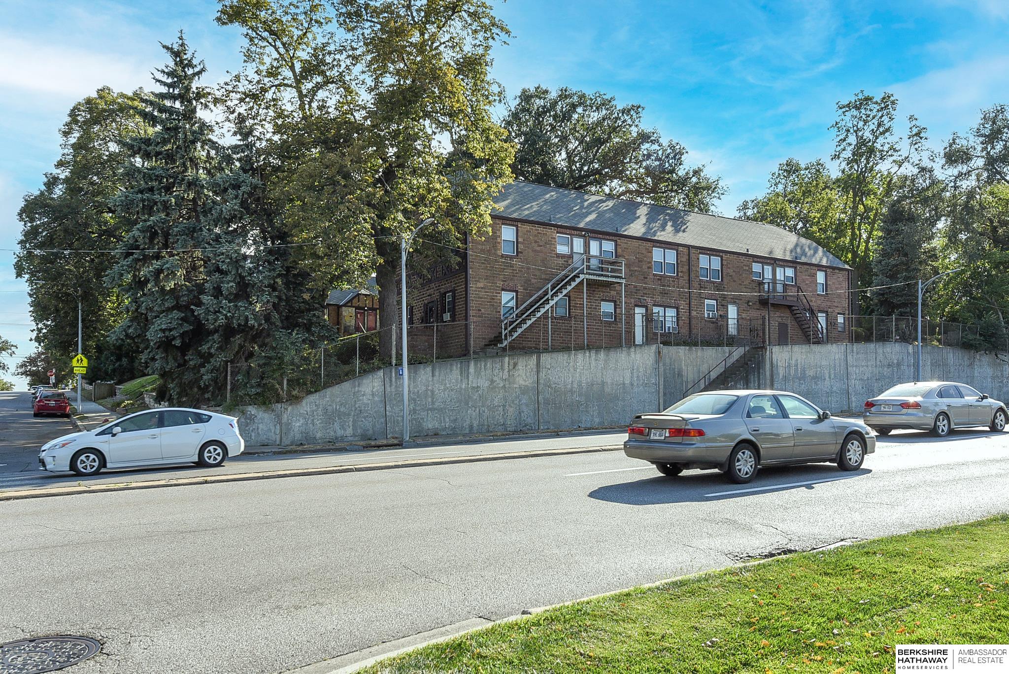 Omaha, Nebraska 68131, United States, 2 Bedrooms Bedrooms, ,2 BathroomsBathrooms,Residential,Active,92202