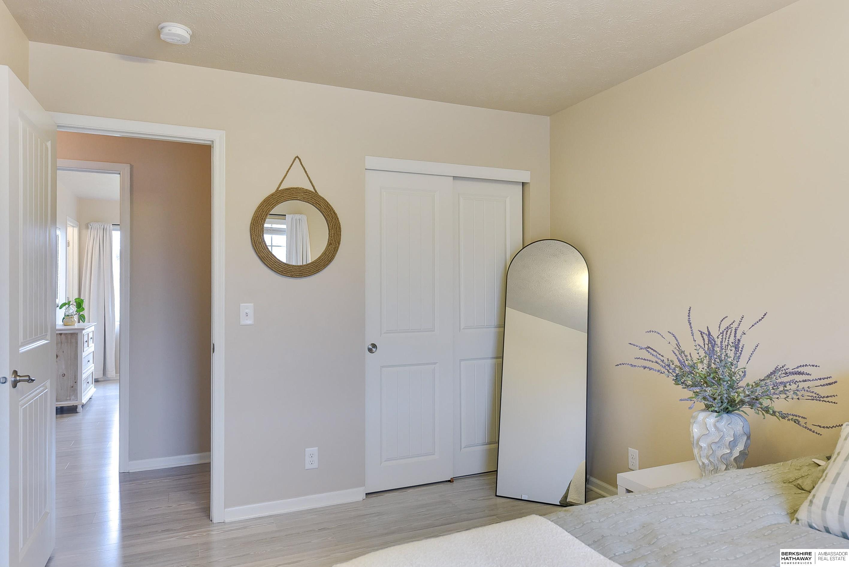 Omaha, Nebraska 68142, United States, 3 Bedrooms Bedrooms, ,3 BathroomsBathrooms,Residential,Pending,102525