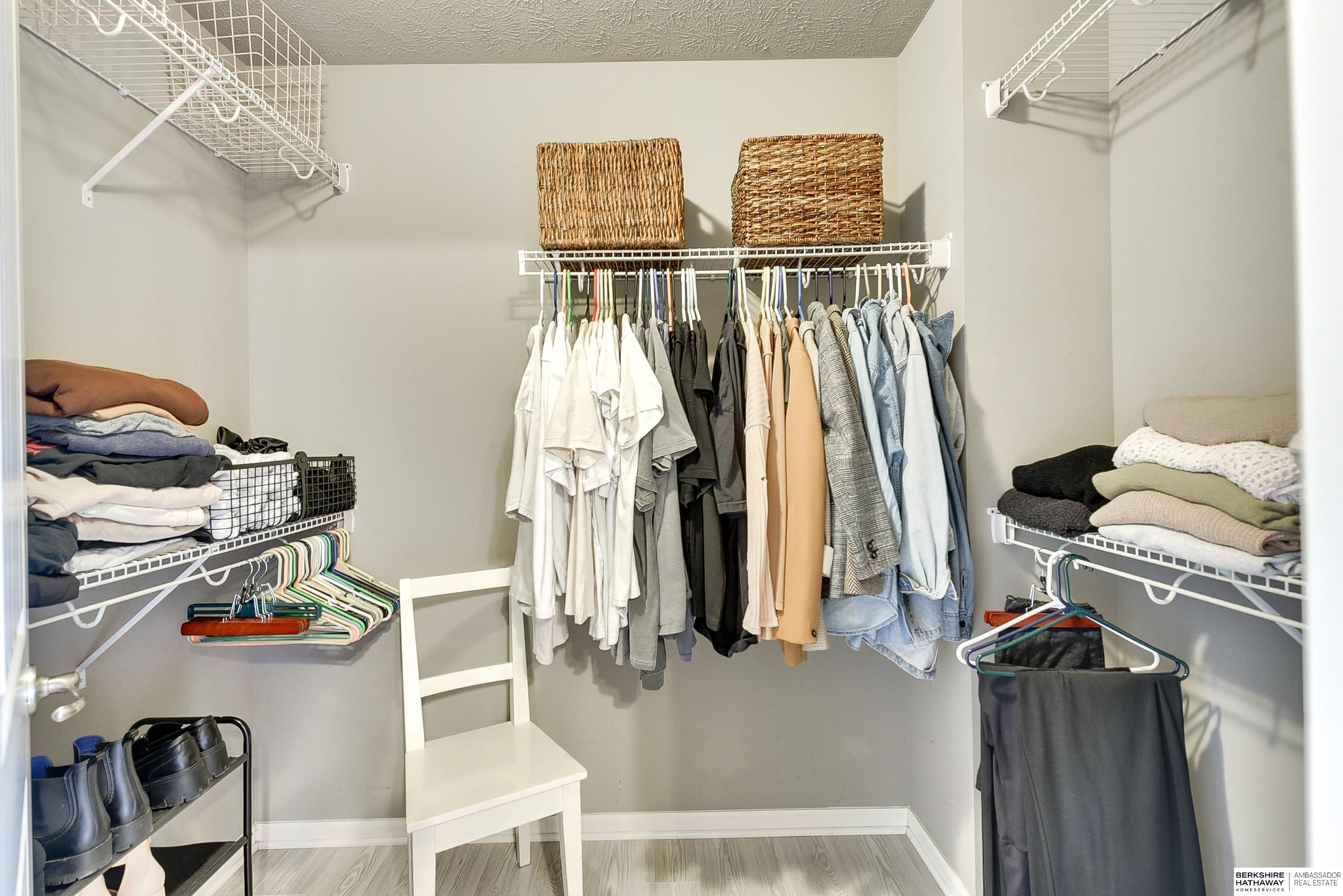 Omaha, Nebraska 68142, United States, 3 Bedrooms Bedrooms, ,3 BathroomsBathrooms,Residential,Pending,102525