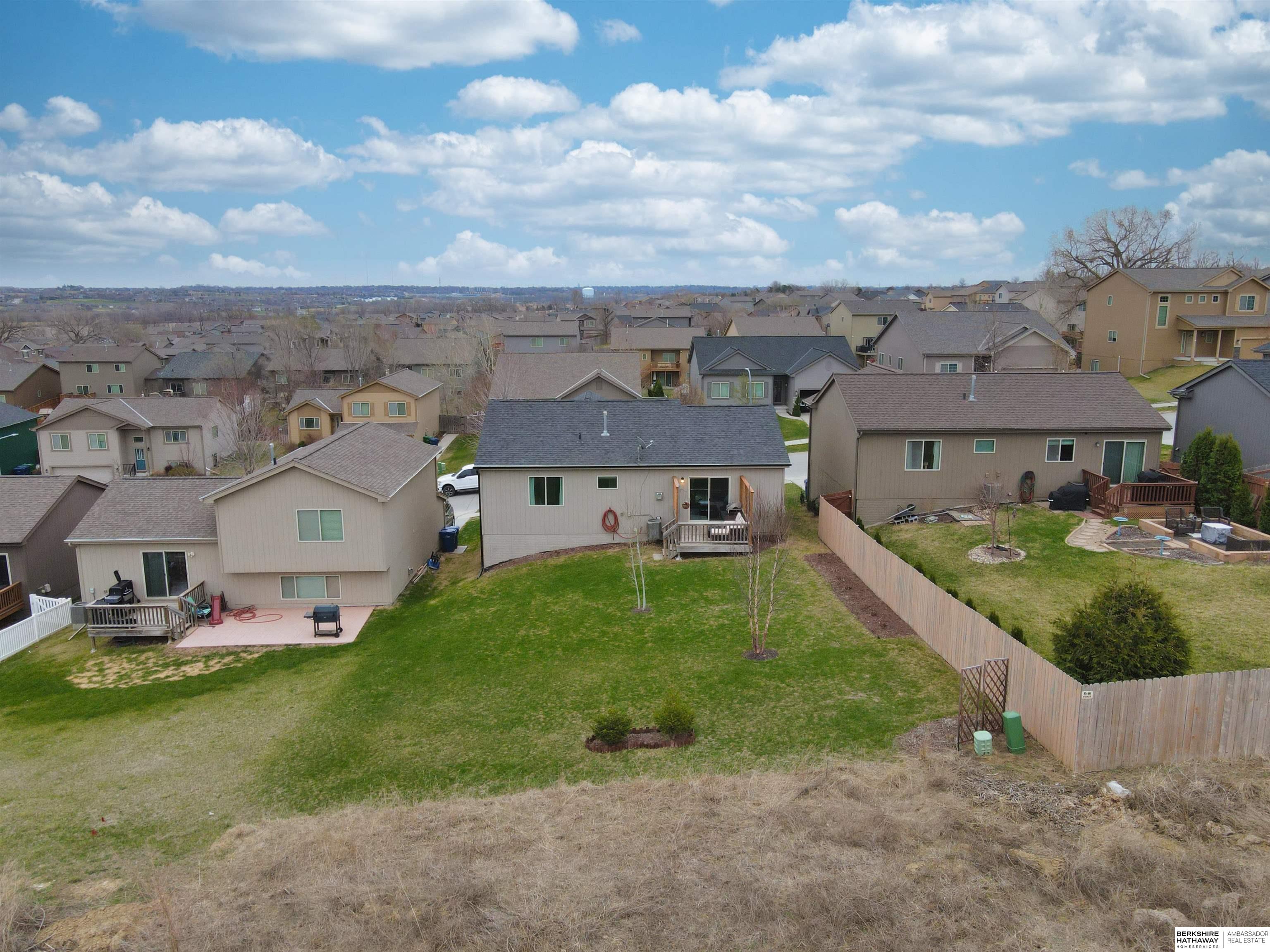 Omaha, Nebraska 68142, United States, 3 Bedrooms Bedrooms, ,3 BathroomsBathrooms,Residential,Pending,102525