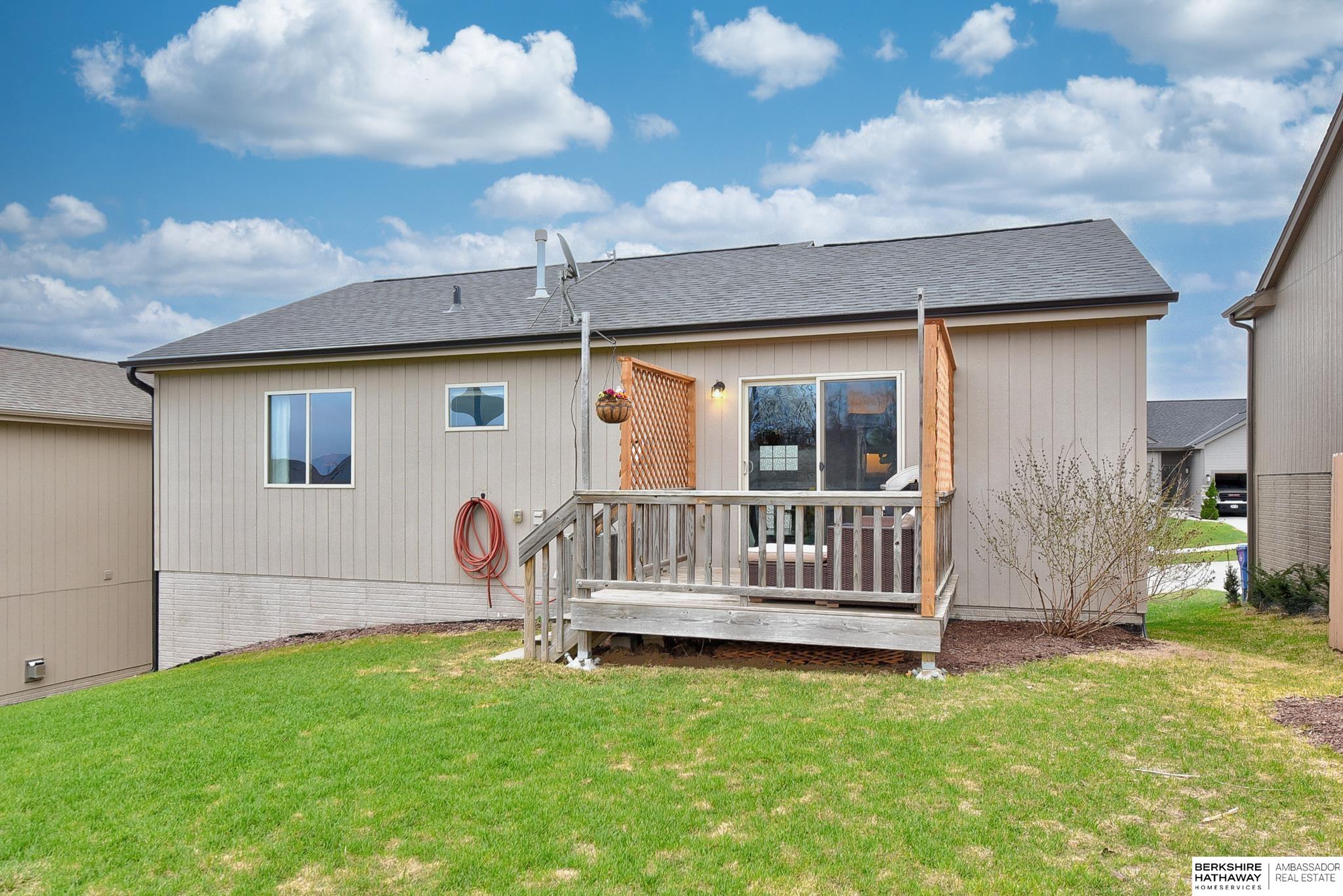 Omaha, Nebraska 68142, United States, 3 Bedrooms Bedrooms, ,3 BathroomsBathrooms,Residential,Pending,102525