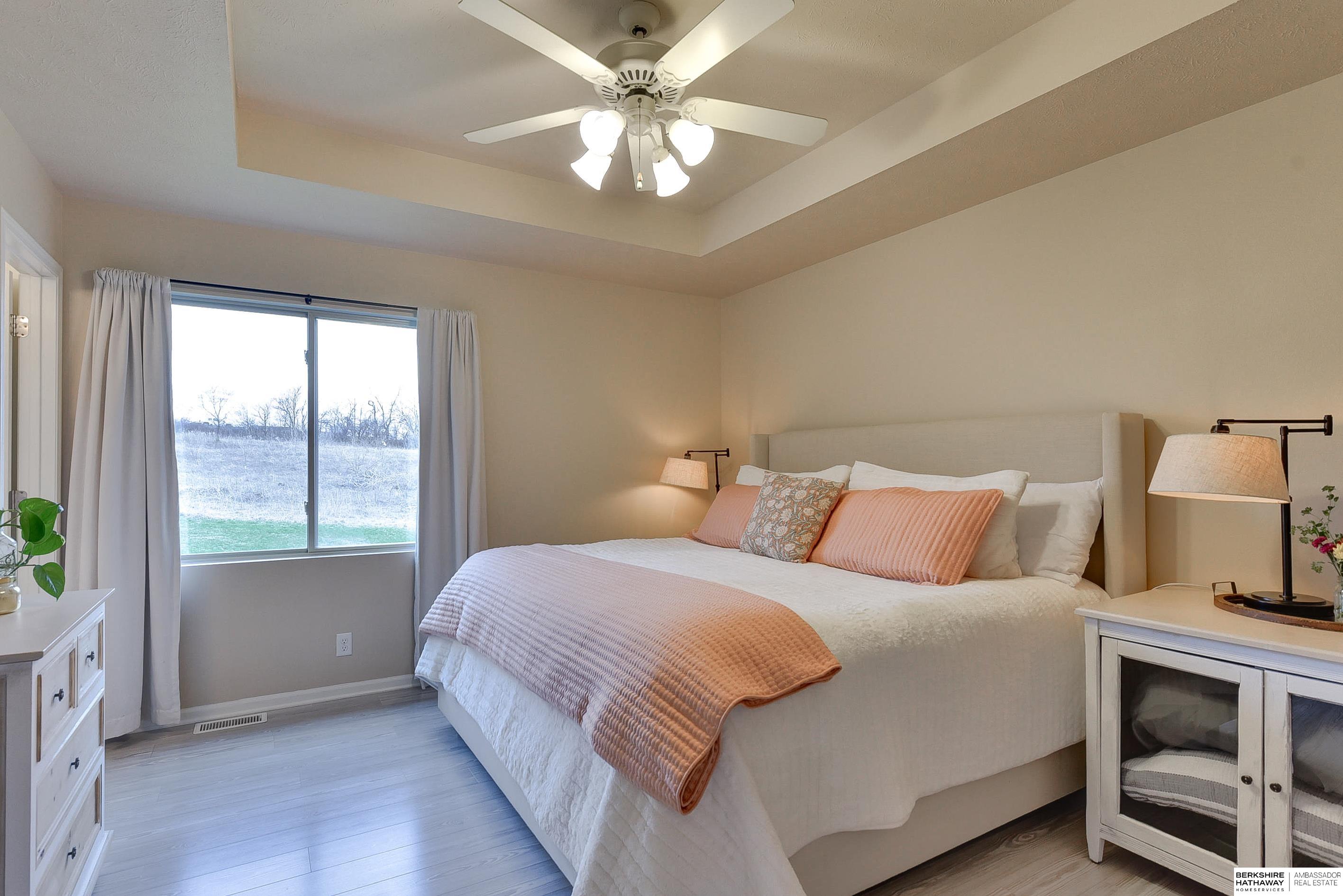 Omaha, Nebraska 68142, United States, 3 Bedrooms Bedrooms, ,3 BathroomsBathrooms,Residential,Pending,102525