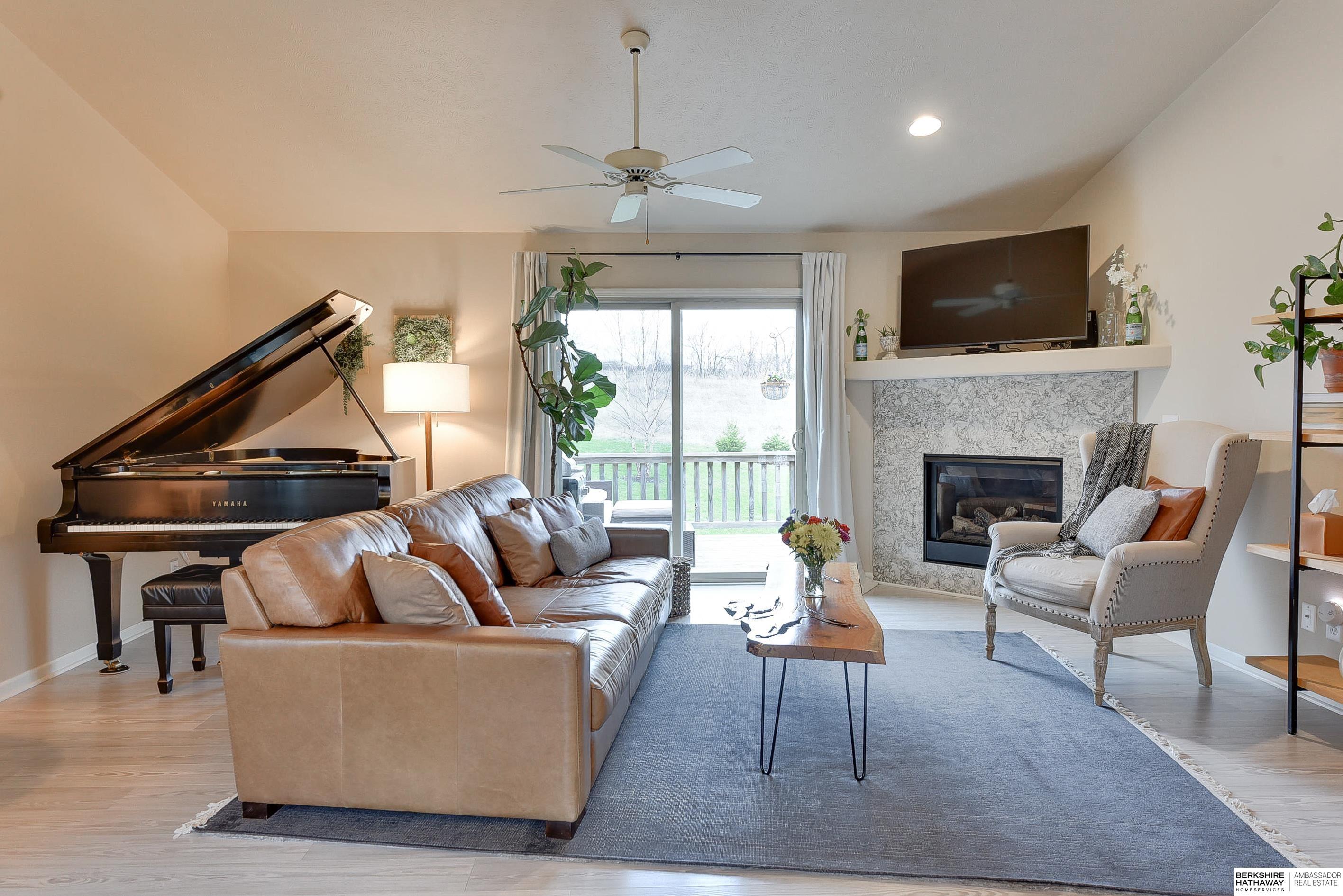 Omaha, Nebraska 68142, United States, 3 Bedrooms Bedrooms, ,3 BathroomsBathrooms,Residential,Pending,102525